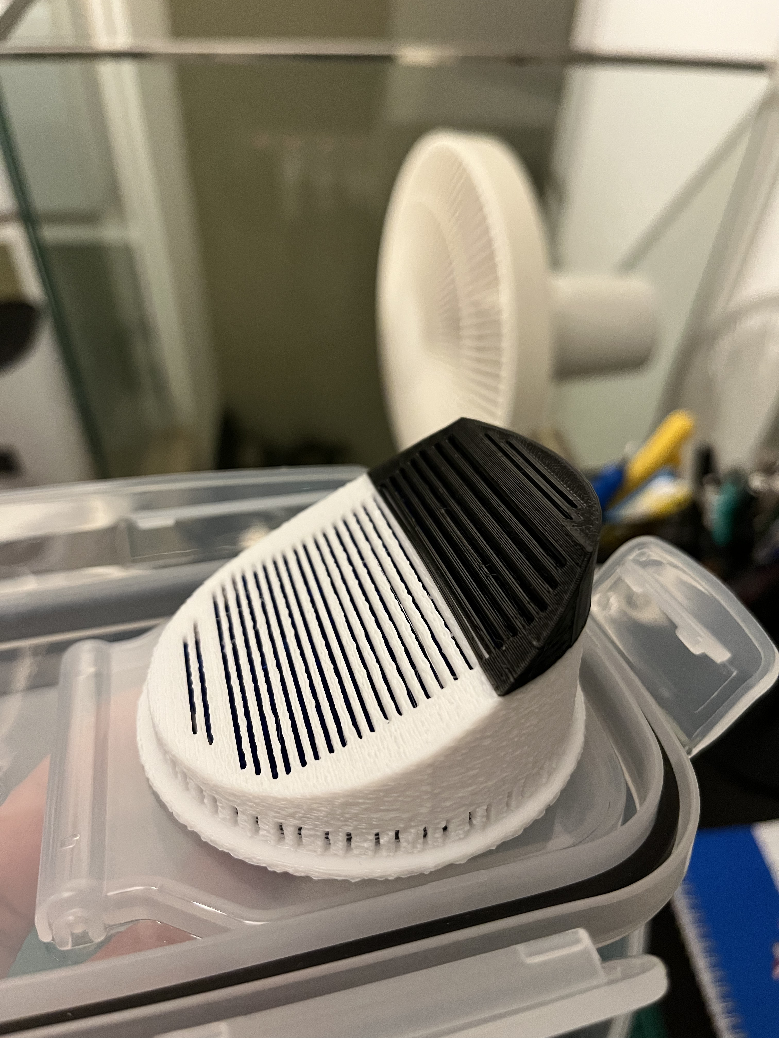 Cereal box filament dryer