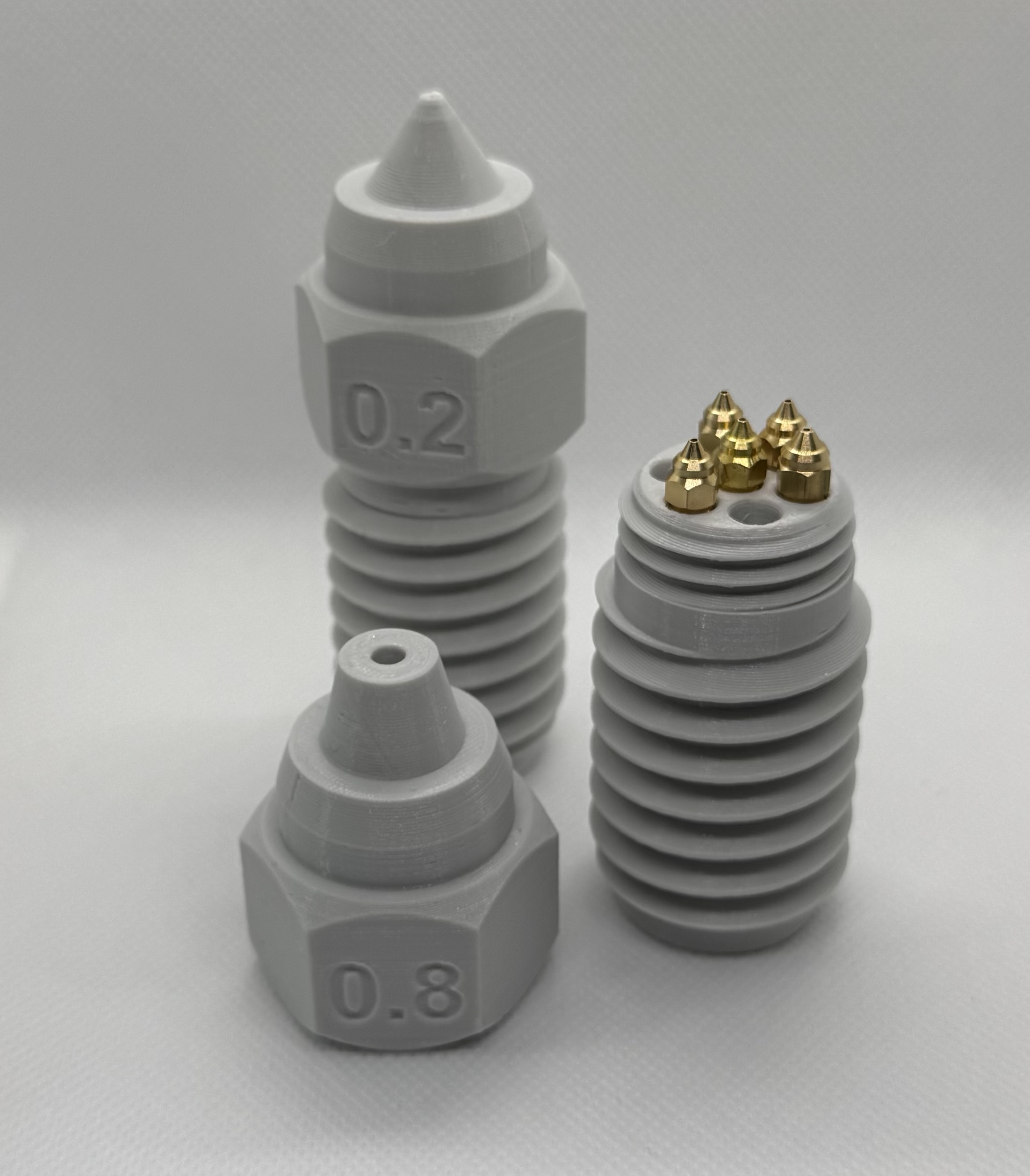 Nozzle as a nozzle holder for your nozzles (Parametric)