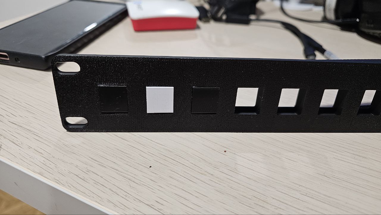 Miniatura 3 do modelo 3D Keystone blank
