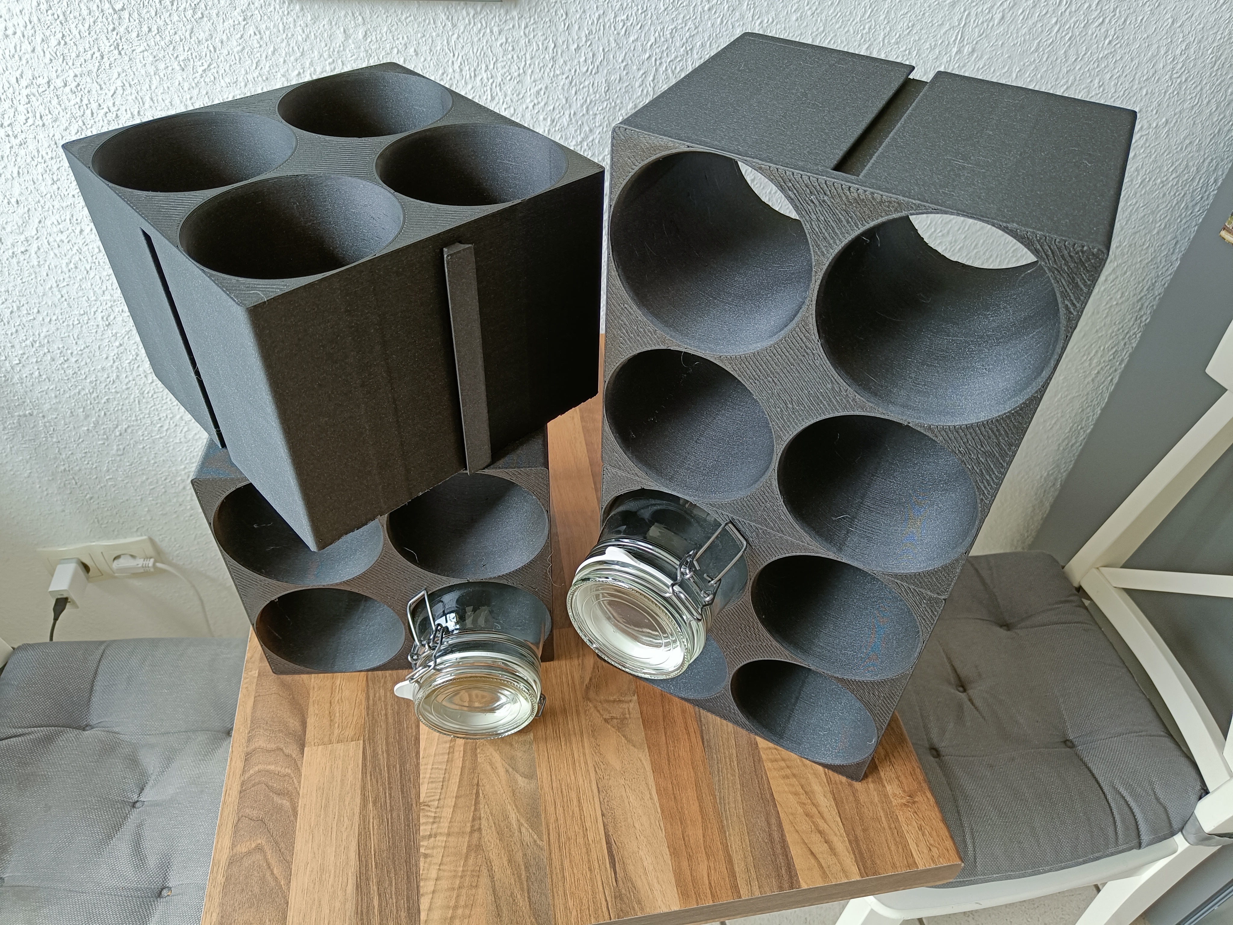Stackable mason jar shelf (for IKEA KORKEN or other jars of 11cm diameter)