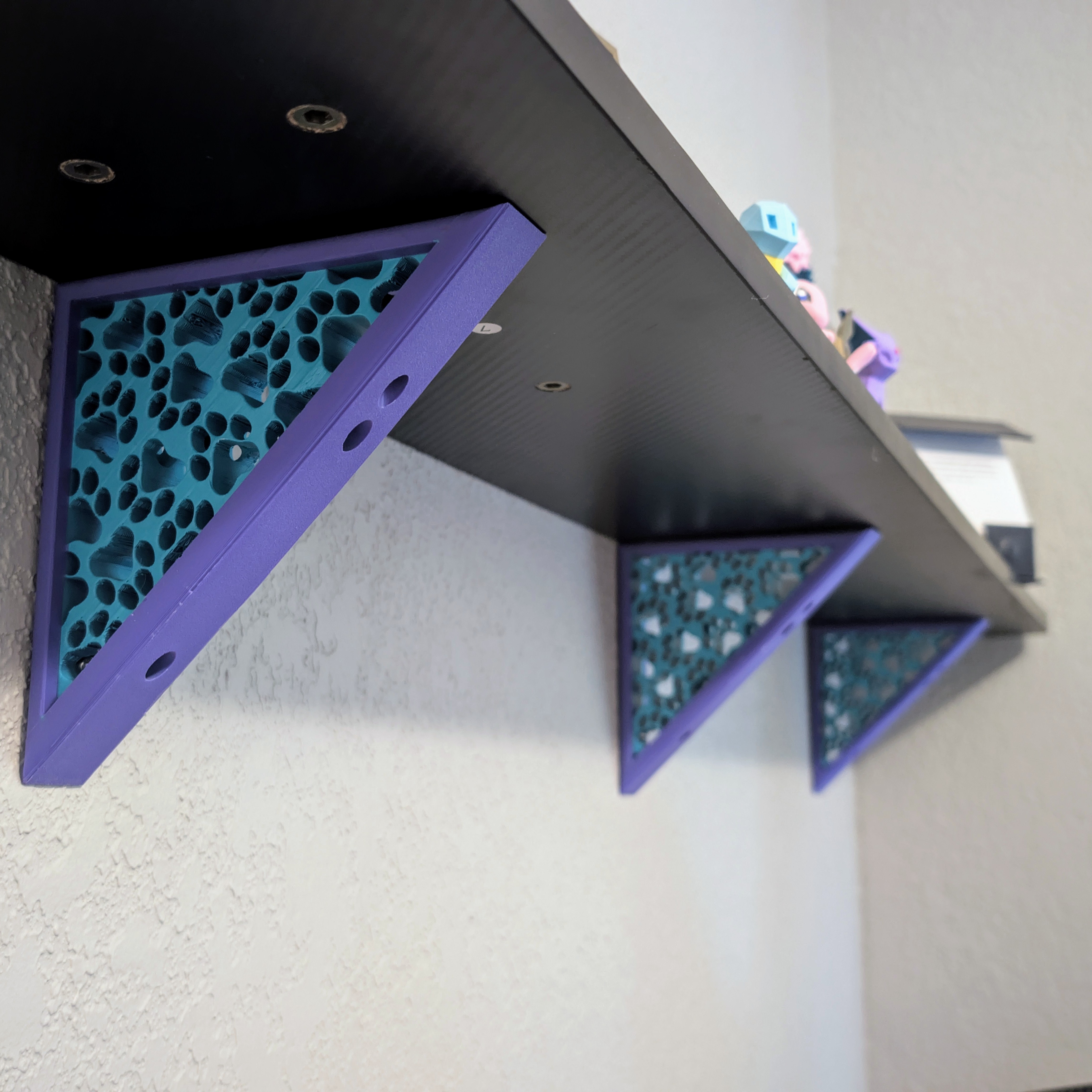 Pawprint Shelf Bracket