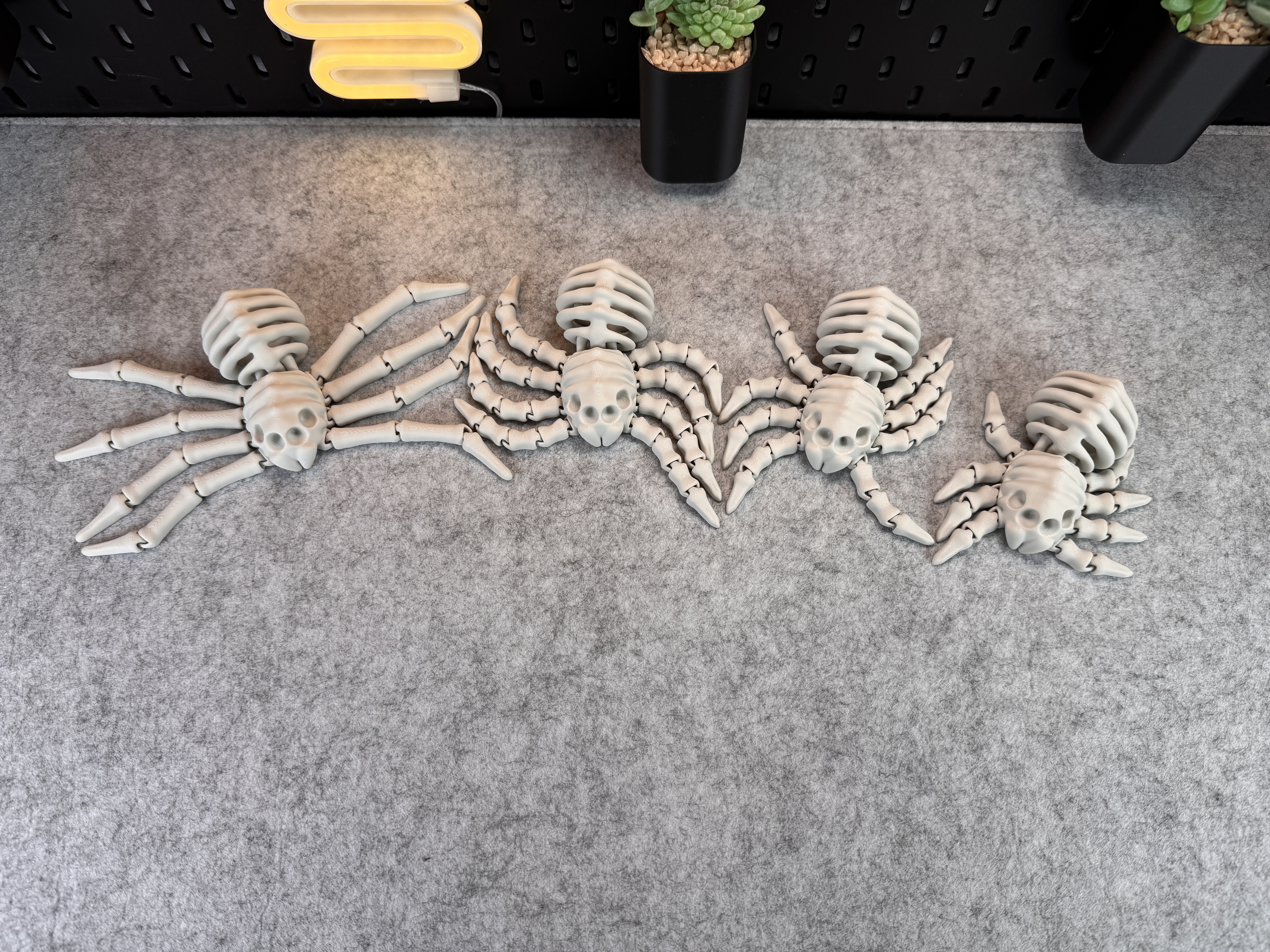 Miniatura 5 do modelo 3D Flexi Skeleton Spider V2
