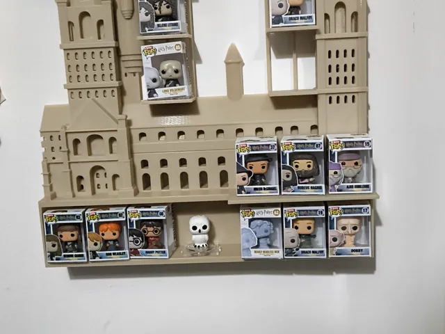 Hogwarts Castle Harry Potter Bitty Pop Wall Display
