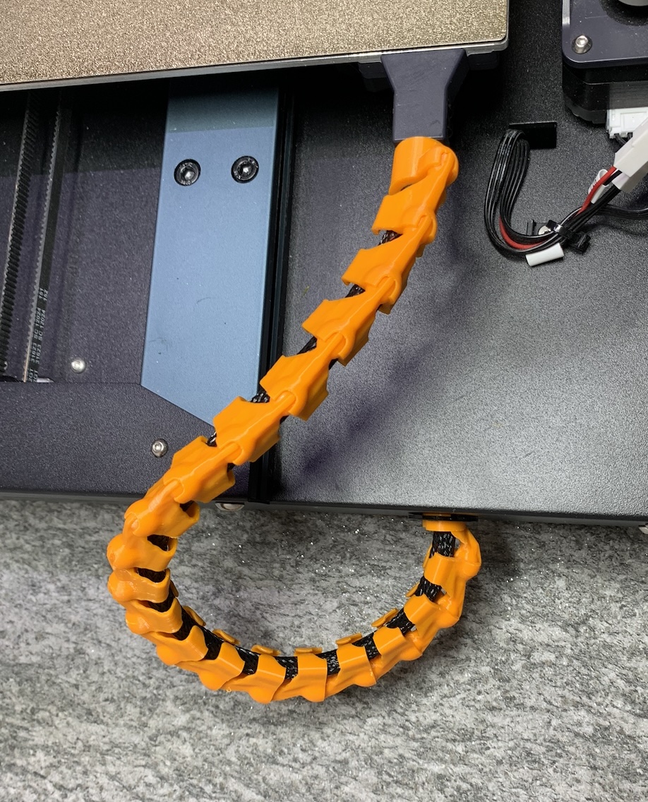 Give your Elegoo Neptune 4 Plus/Max a bed spine and be completely covered