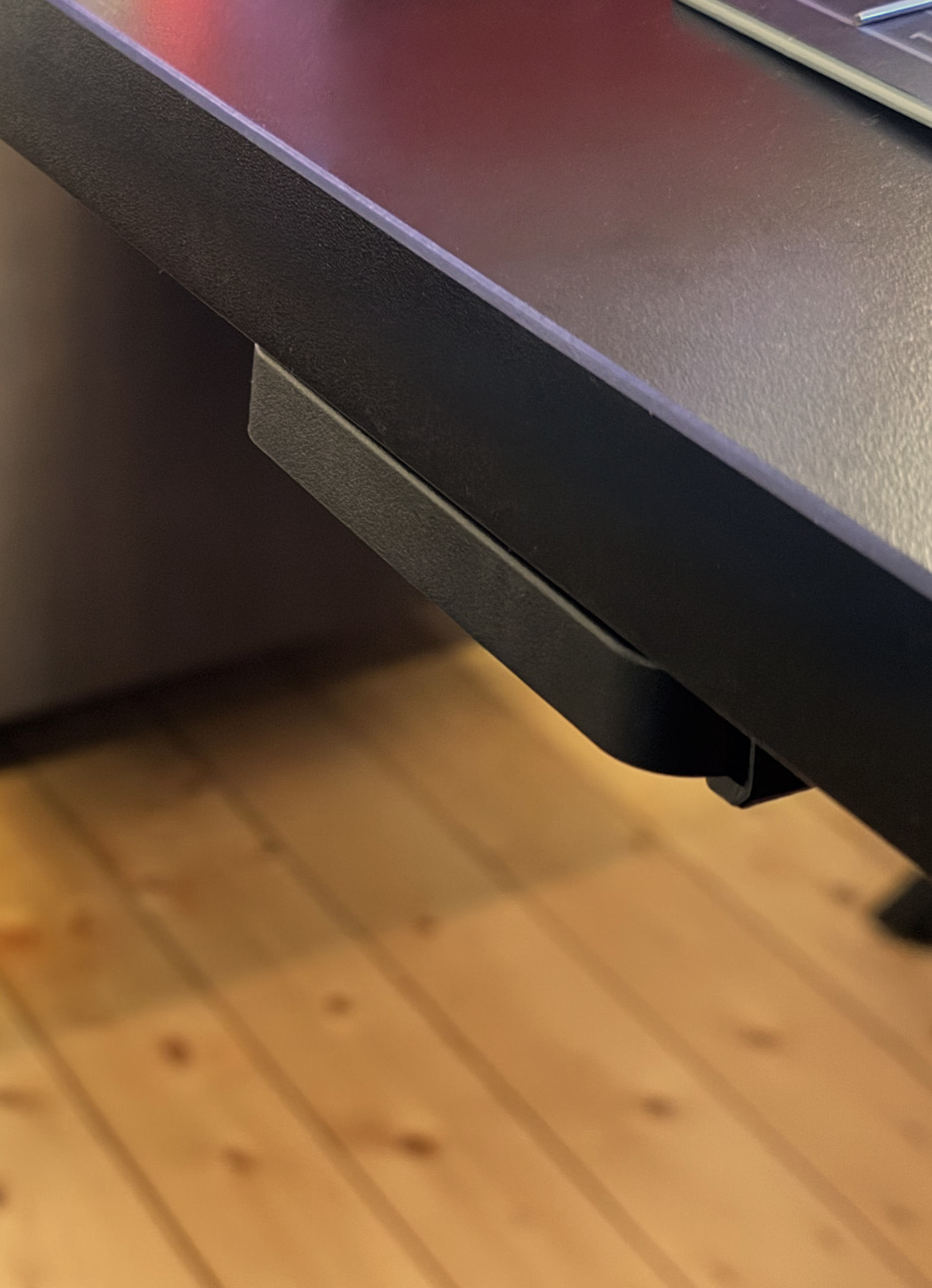 Omnifixo UnderDesk Mount — miniatura 2