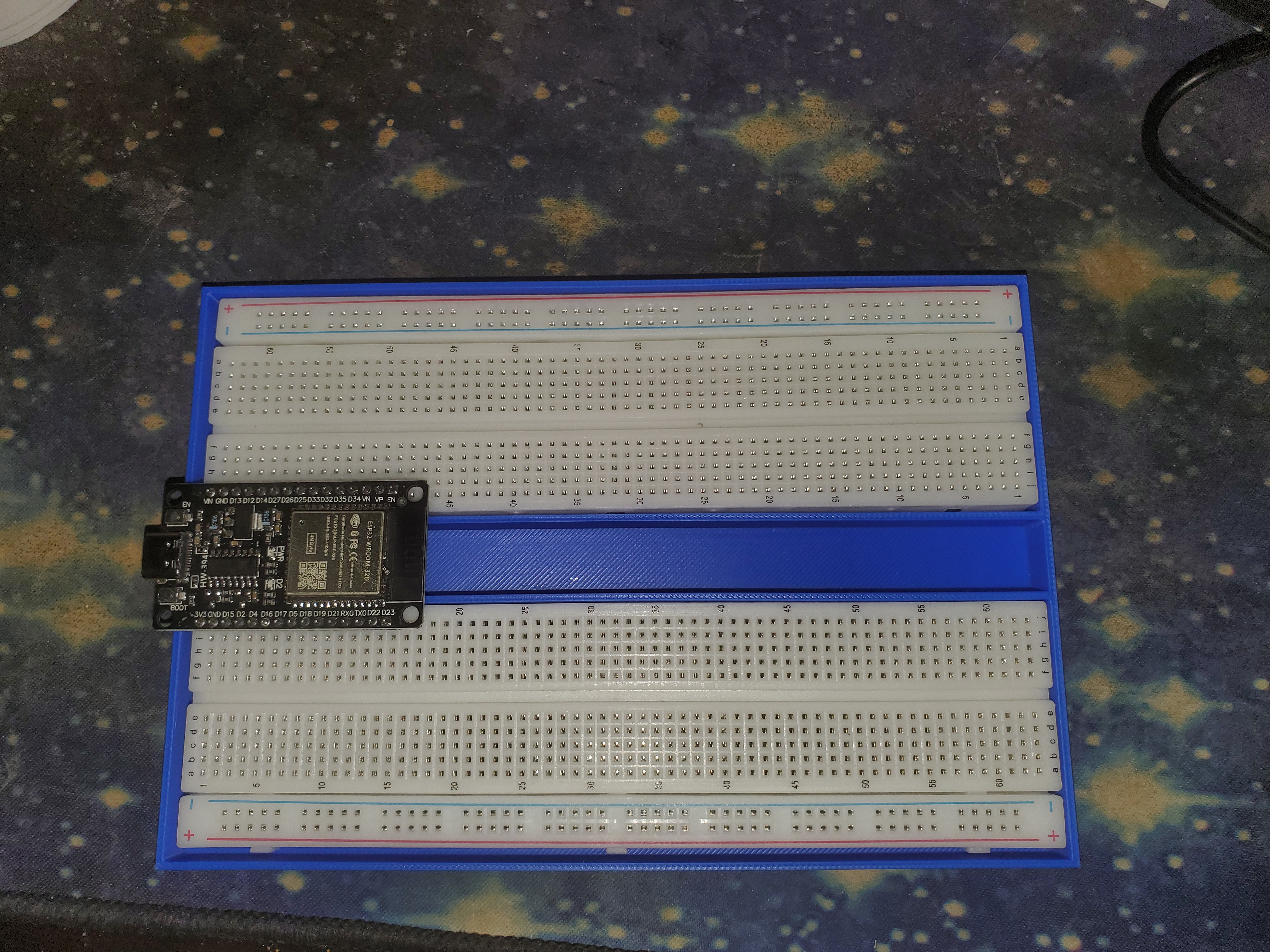 Breadboard Holder for ESP32