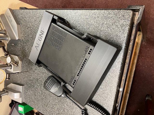 Yaesu Ft-891 Side Rails with Protective Caps