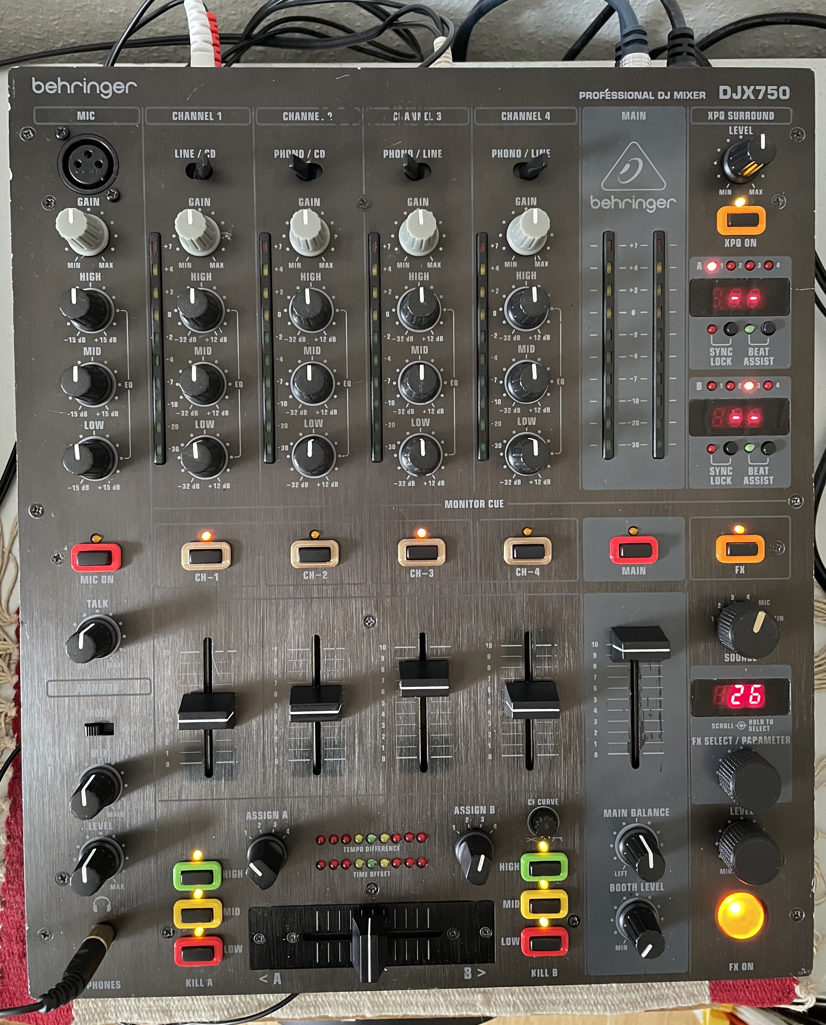 Behringer DJX 750 - 900 _ Mixer Button Clips