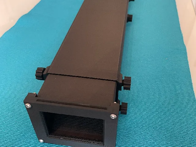 Modular 120mm film scanner for Mamiya 645