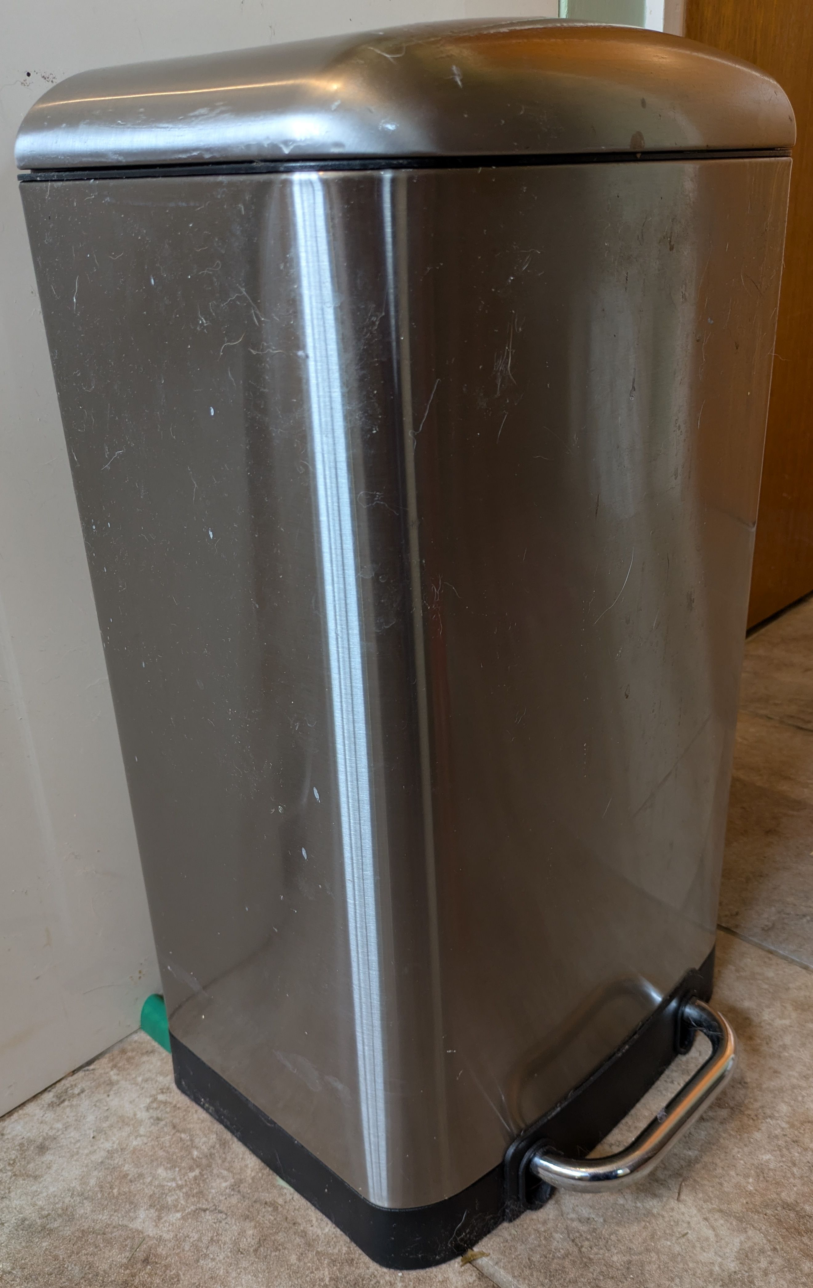 Amazon basics rectangular trash can spacers