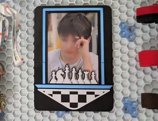 Thematic Frame for Chess - 15x21 - optional Honeycombwall
