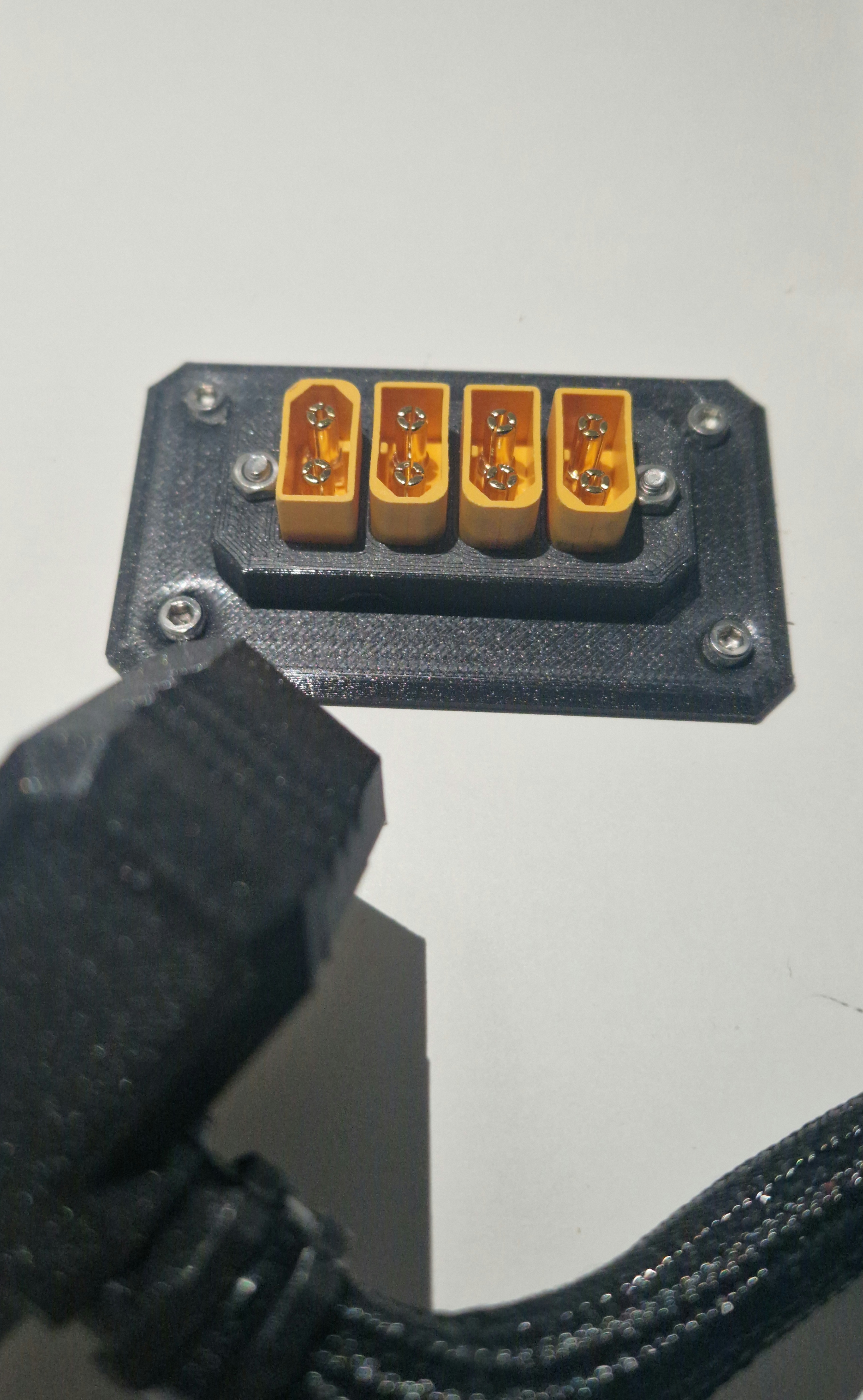 Receptacle / Passthrough for XT60 (H) Style Quickconnector MK3/MK4S