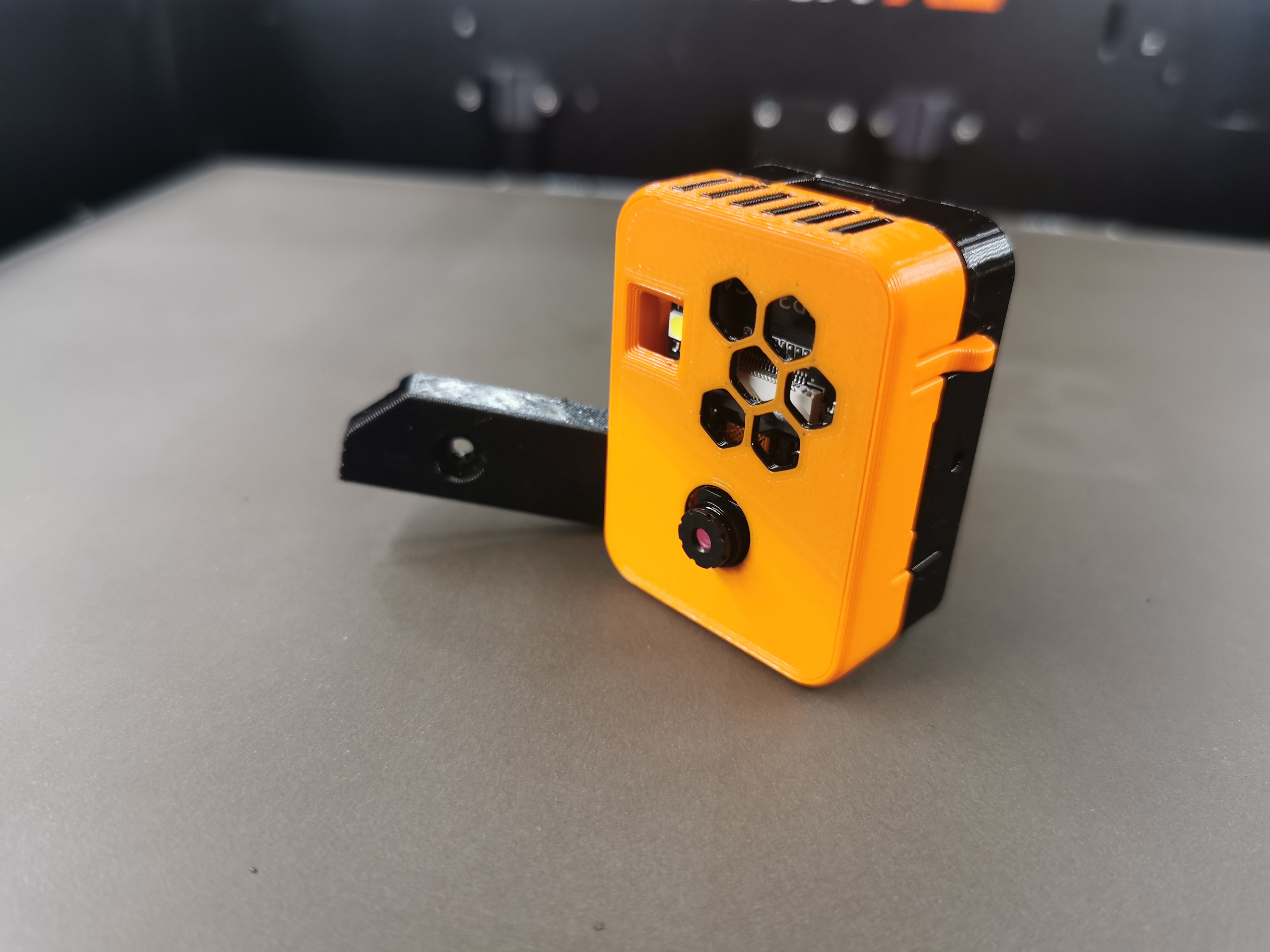 ESP32-CAM Mount for Prusa XL EnXLosure with ventilation openings