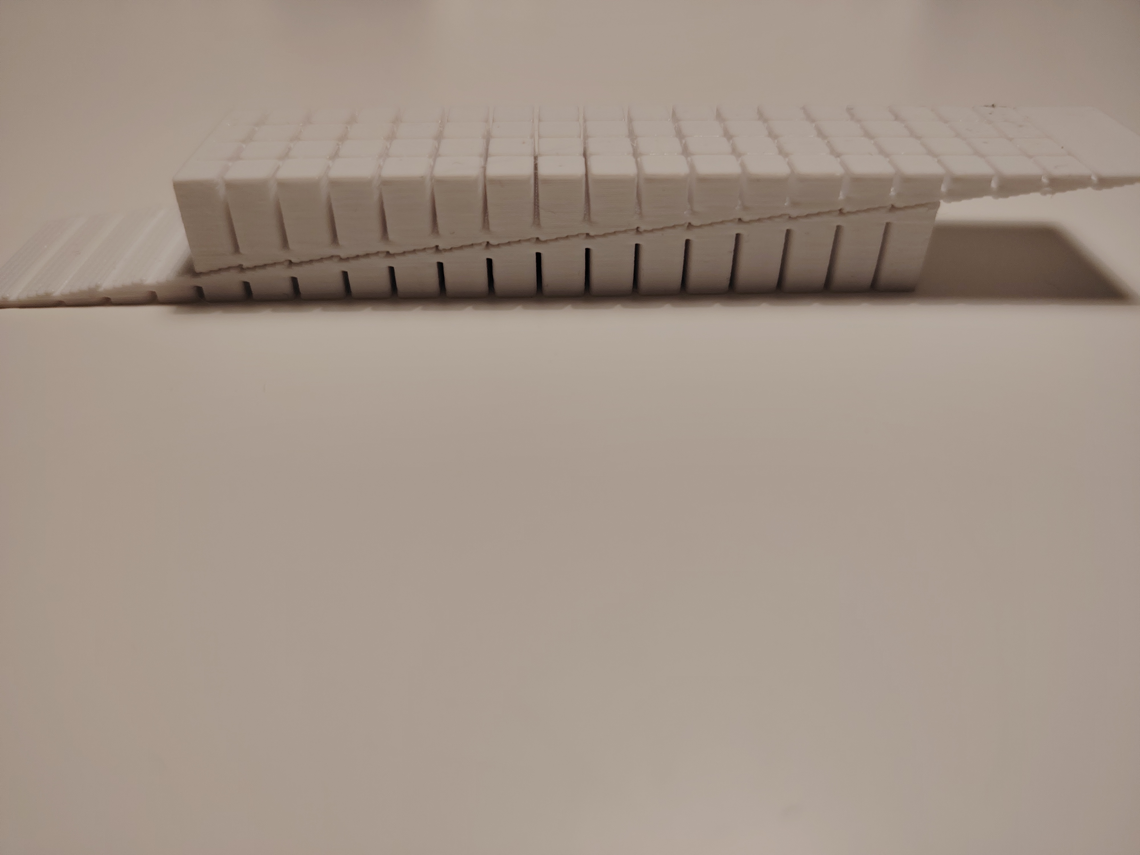 Miniatura 2 do modelo 3D Snap off leveling wedge