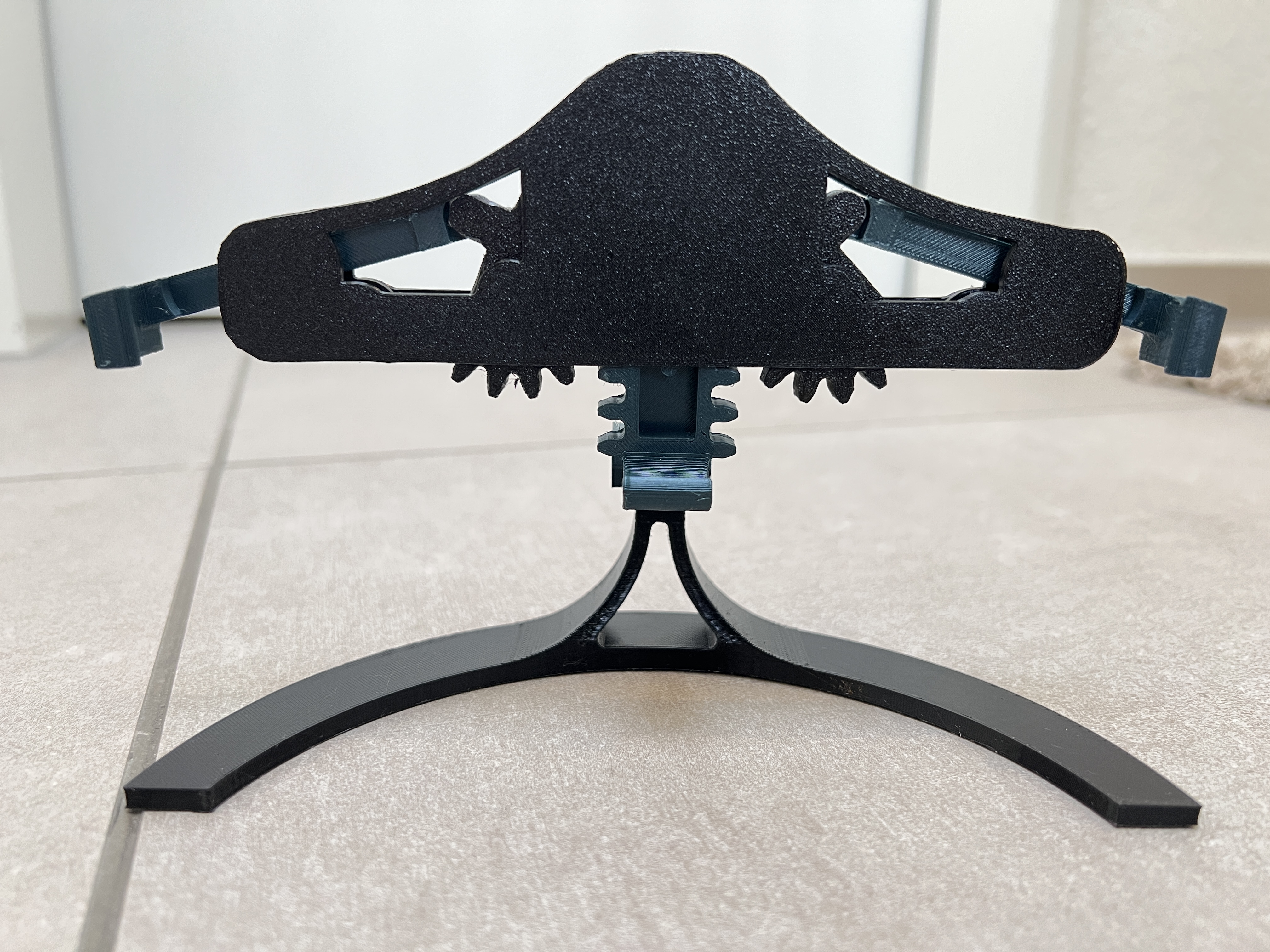 Mechanical Quick Grab/Release Phone Stand