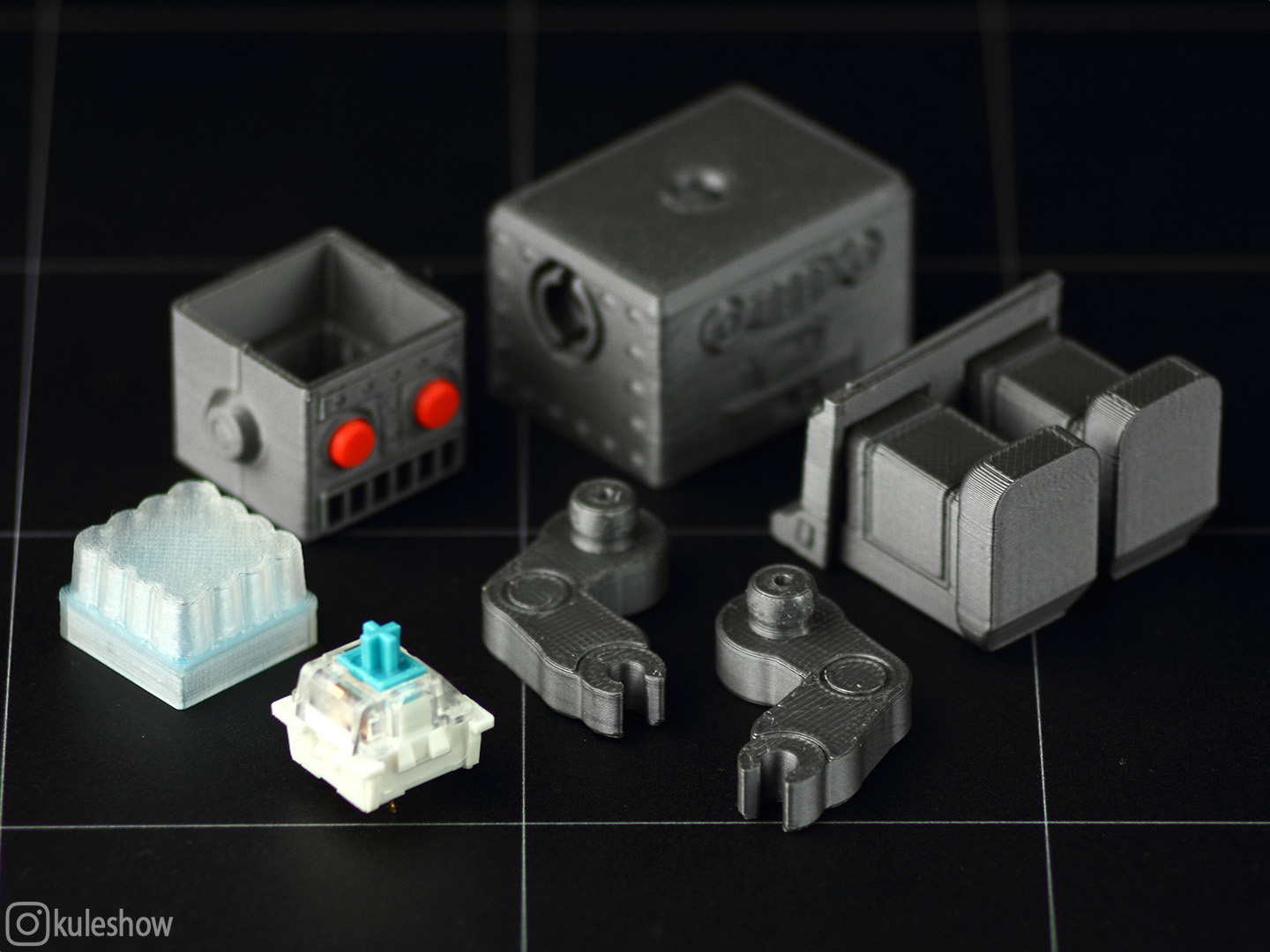 Miniatura 4 do modelo 3D Keybot Spaceman