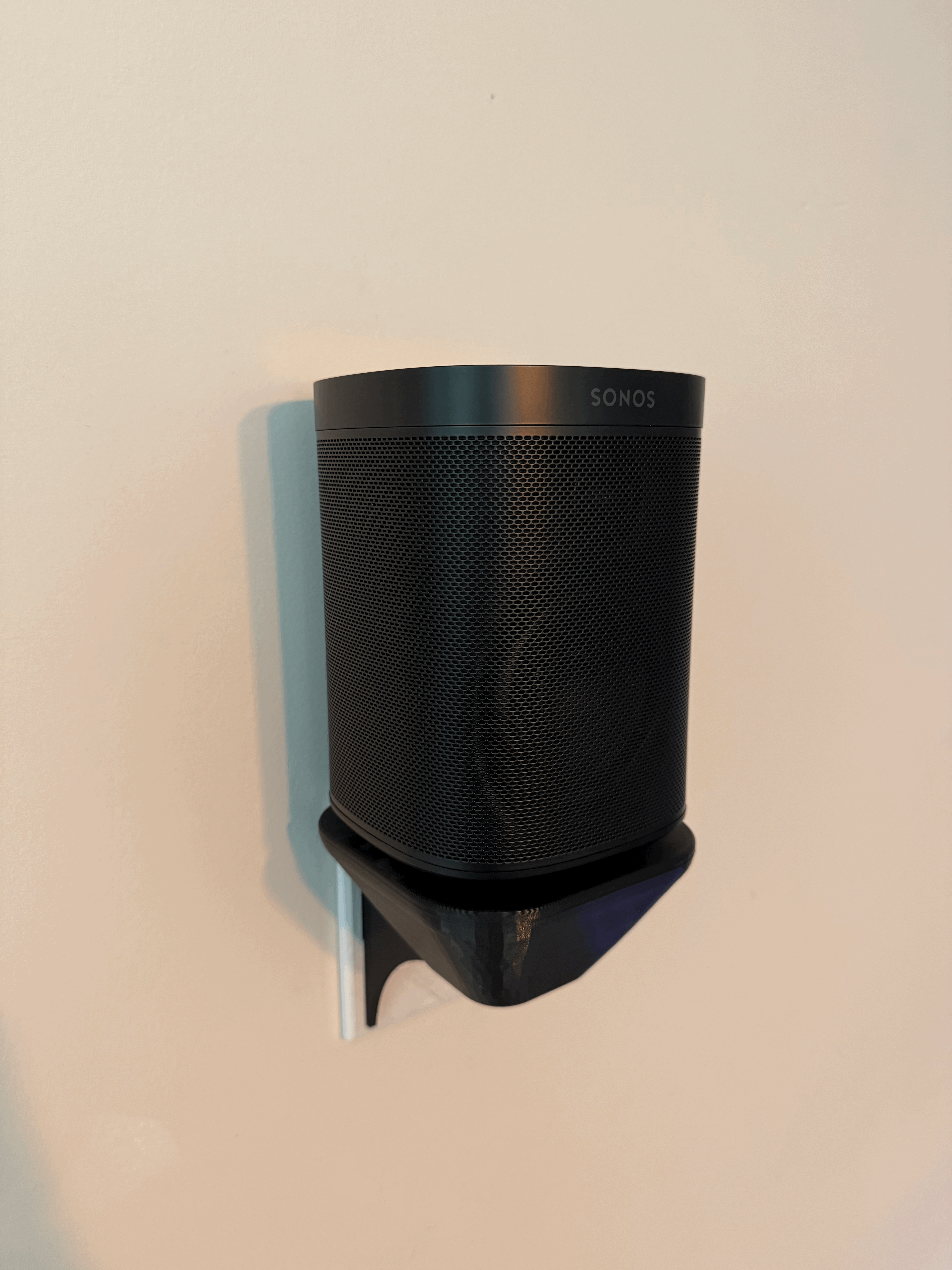 Sonos One Outlet Mount