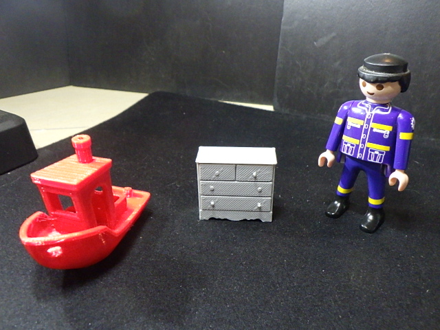 Charming Dresser/Chest of Drawers in Playmobil Diorama Compatible Scale & Dollhouse Scale