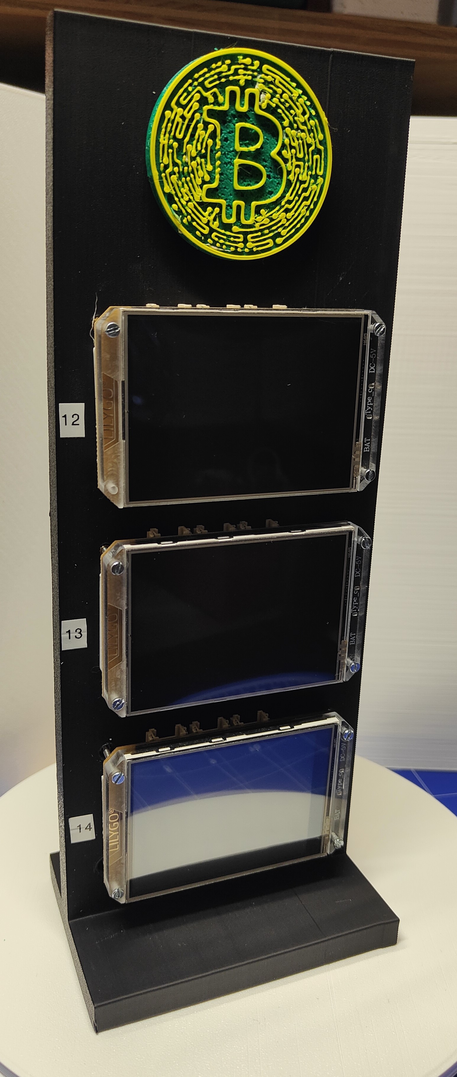 Ständer für Nerdminer T-HMI 2.8" Display