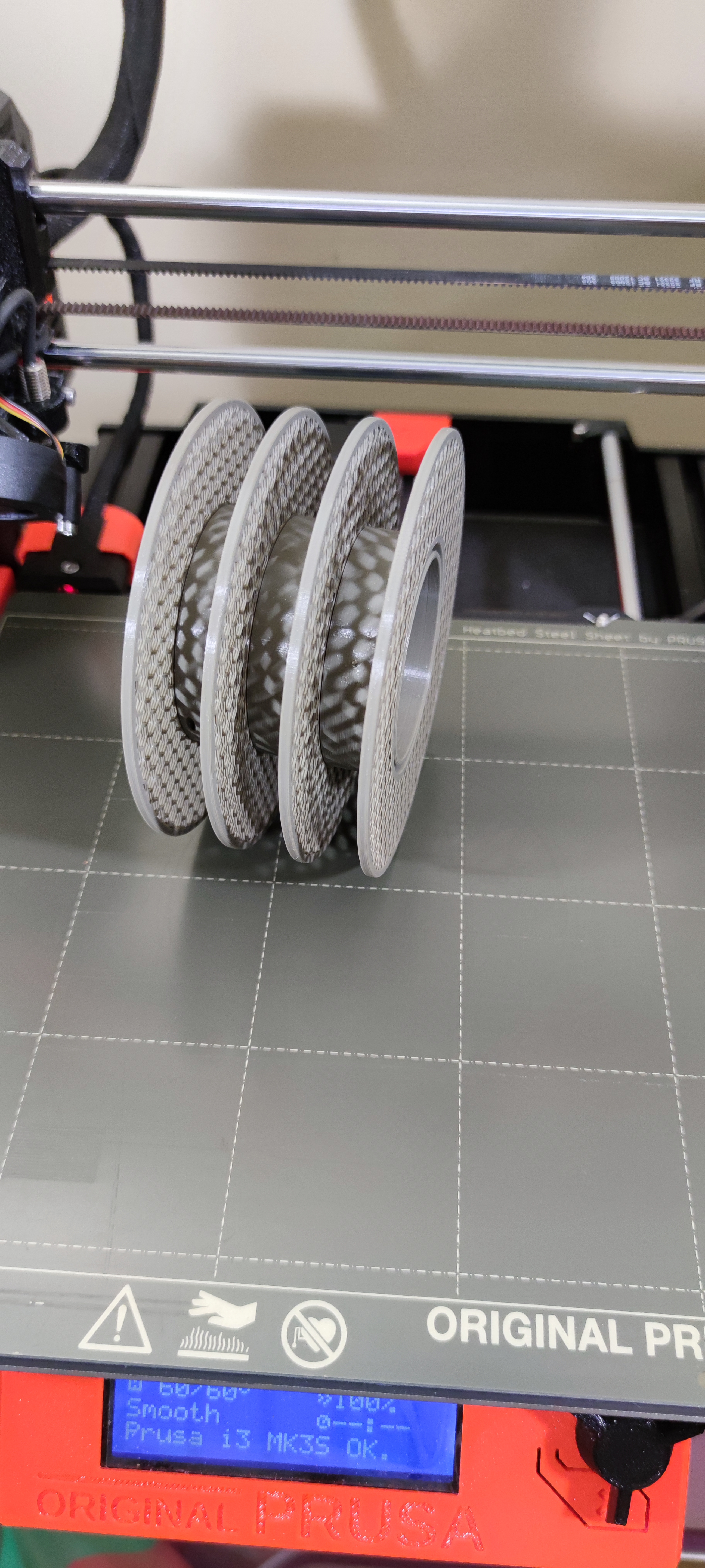 Miniatura 5 do modelo 3D Small spool for filament samples