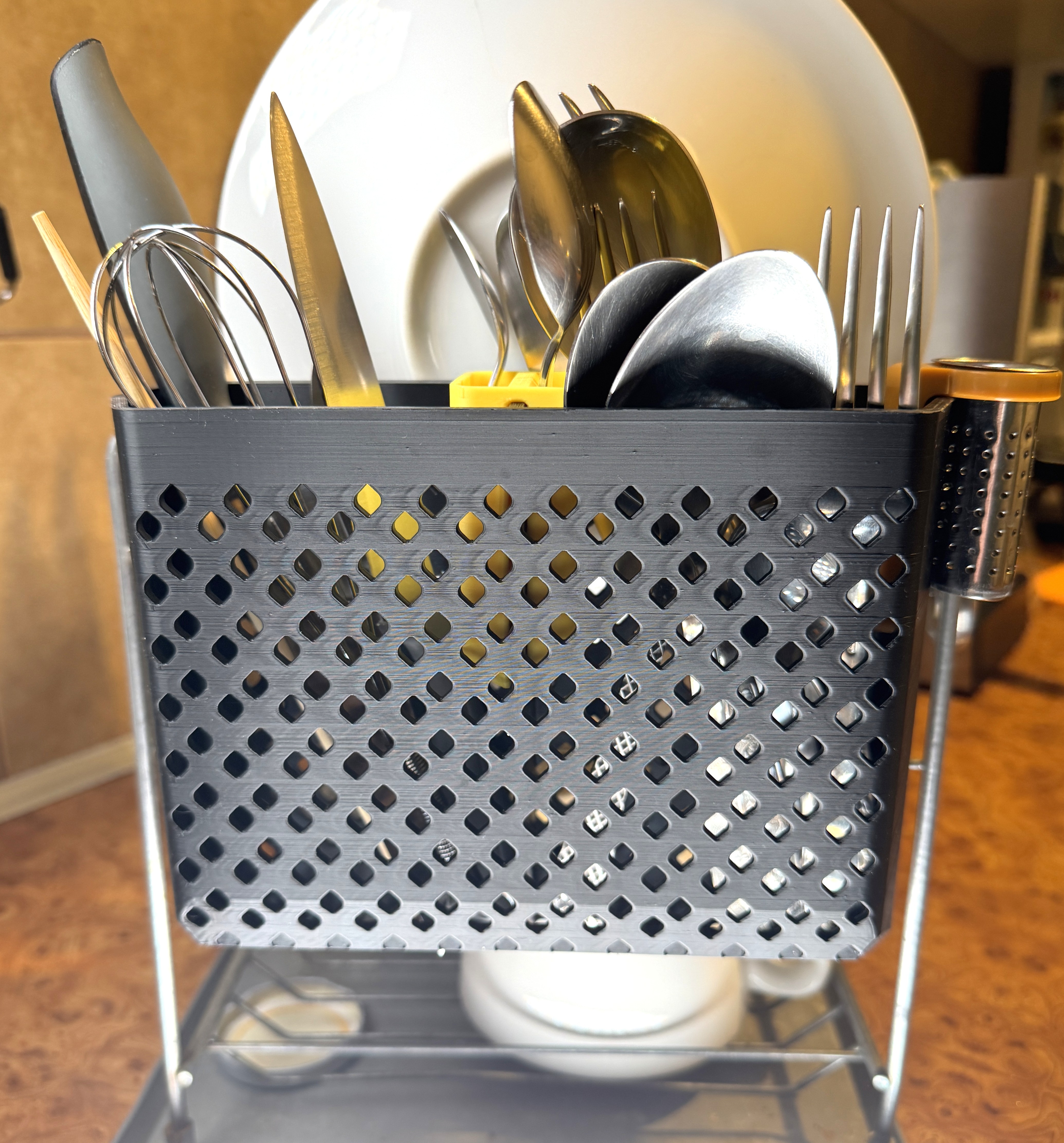 Cutlery drainer basket / kitchen utensil holder - Hanging / Suspended