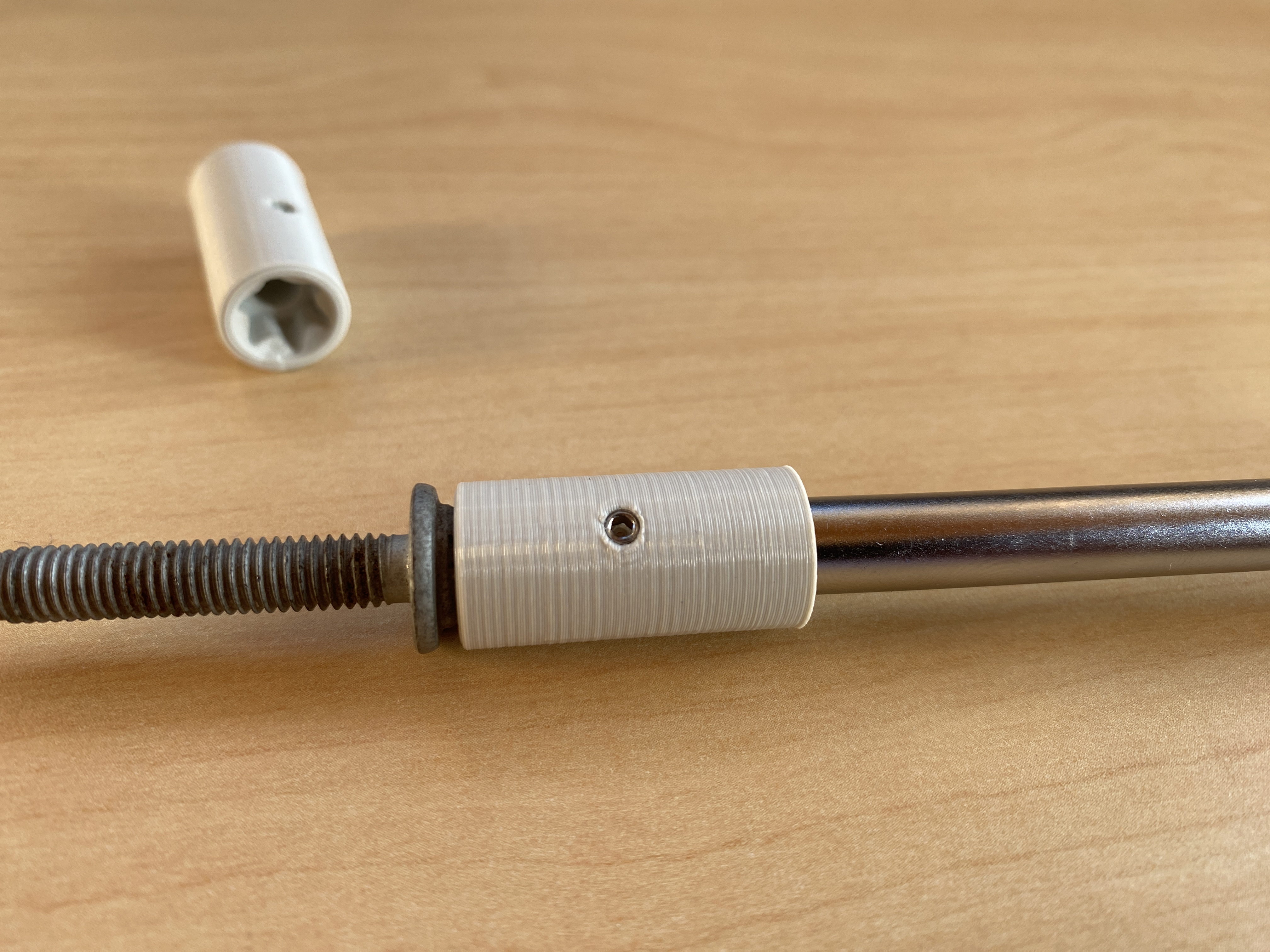 E10 Socket with Magnet