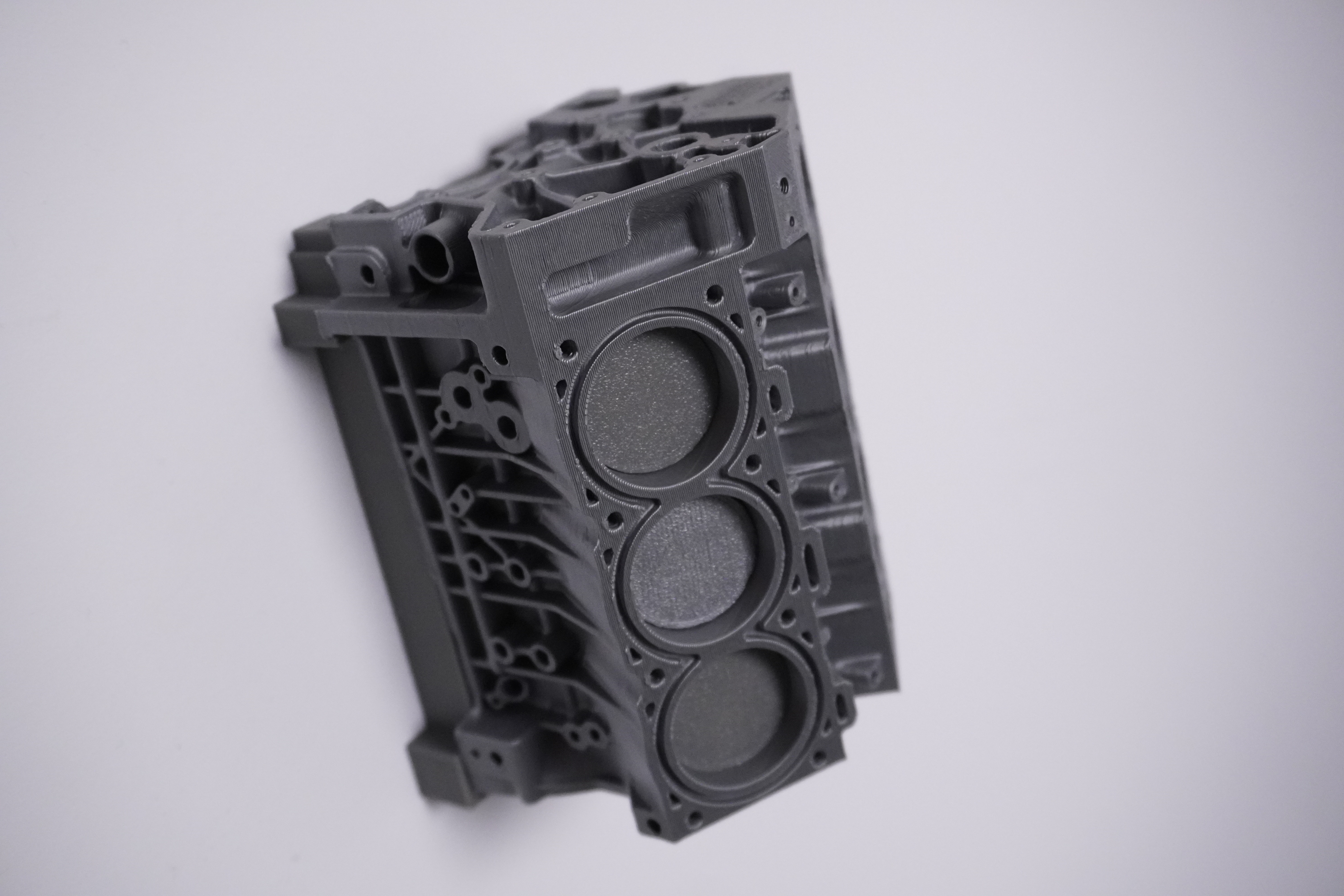 Miniatura 4 do modelo 3D WORKING V6 ENGINE