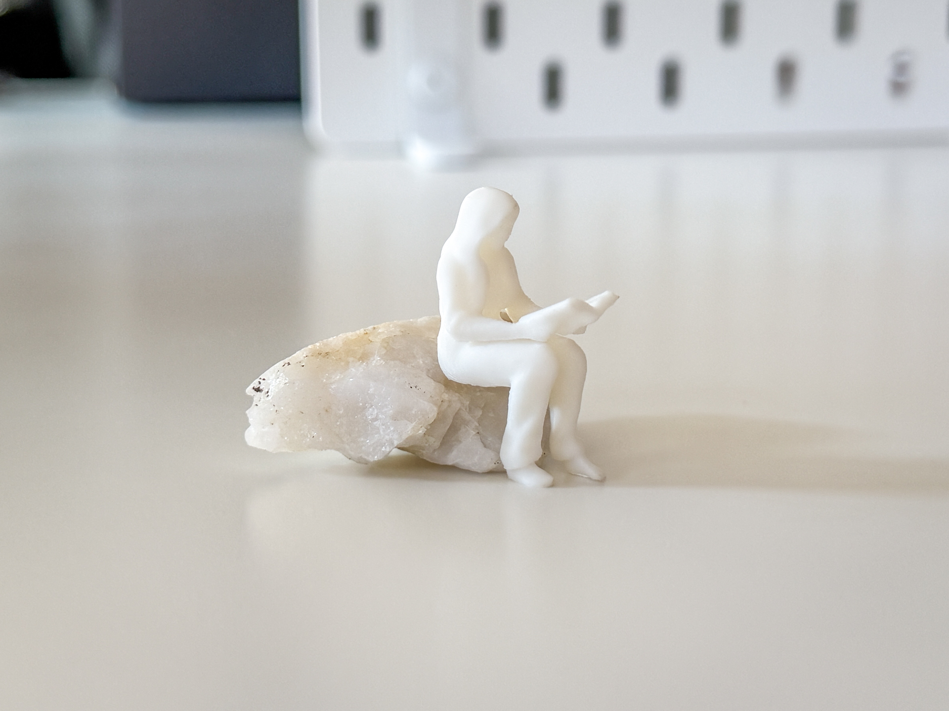 Miniature Sitting Woman/Reader II for your Diorama