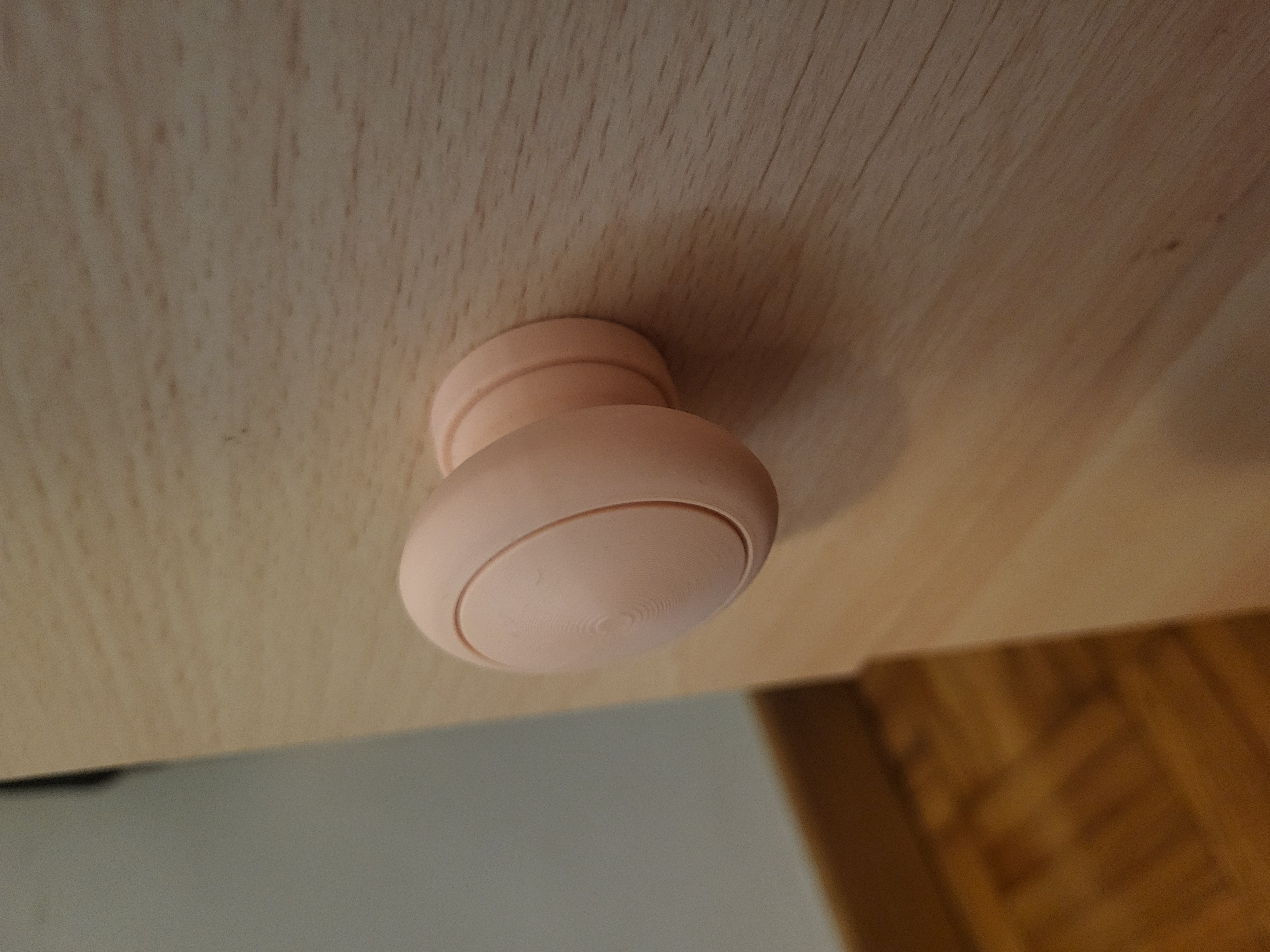 round cabinet knobs