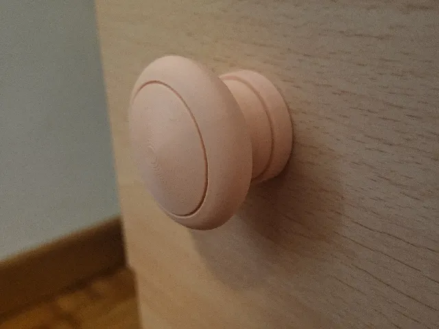 round cabinet knobs