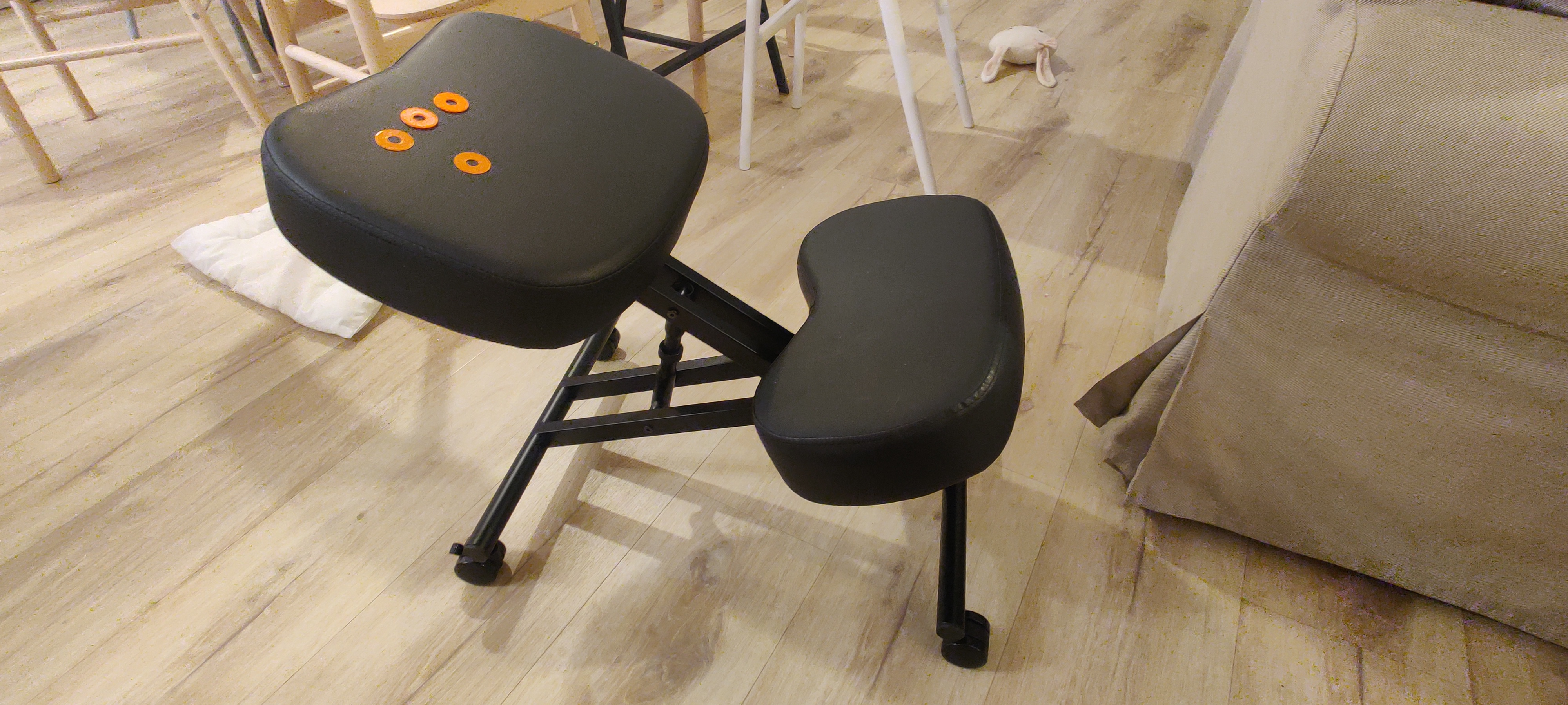 Shims for kneeling chair