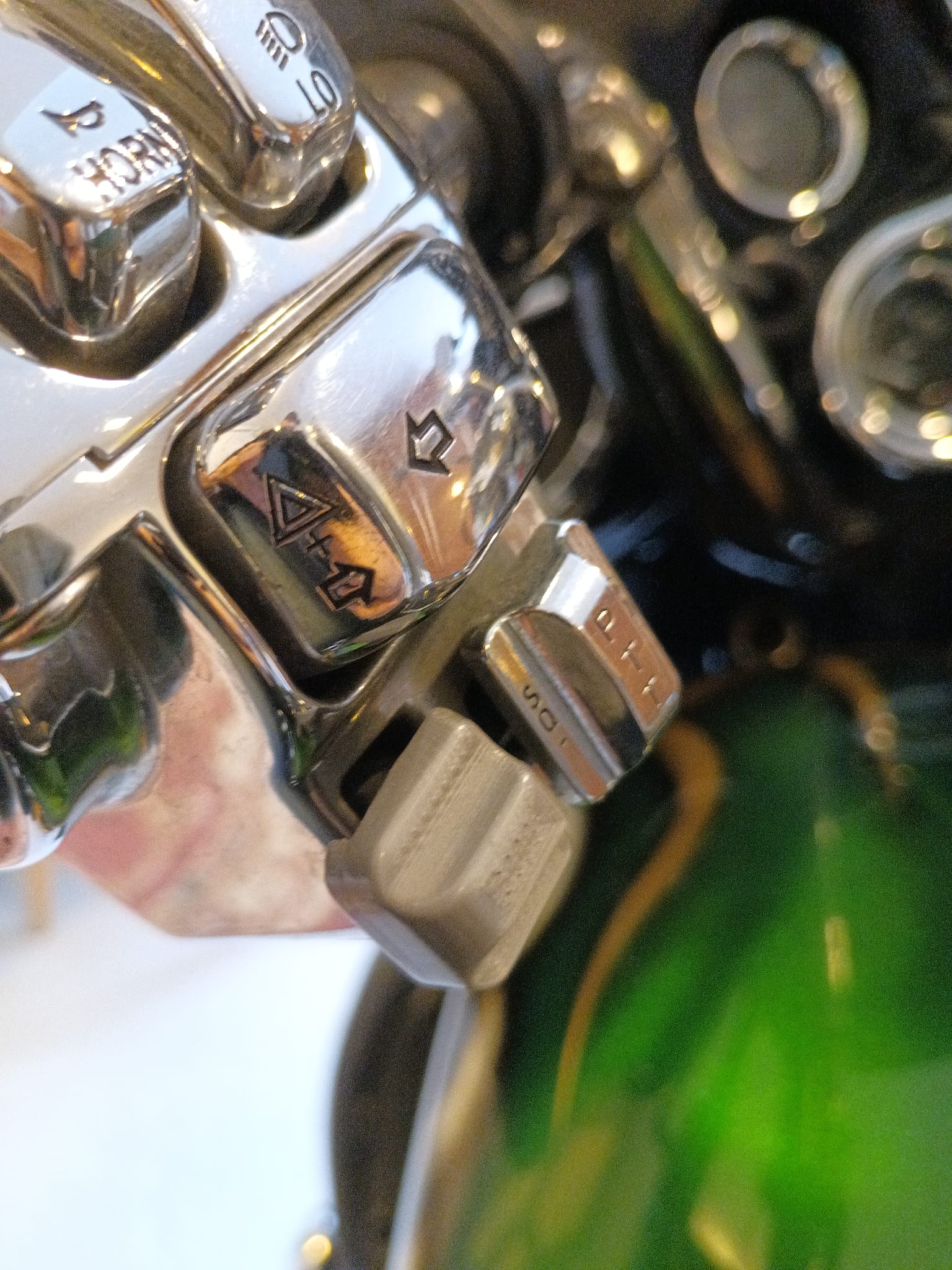 Harley Davidson Electra Glide radio button control