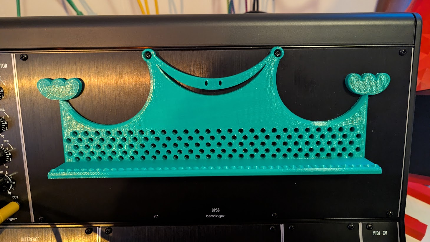 OP-Z Frogger (Shelf for the Behringer system 15)