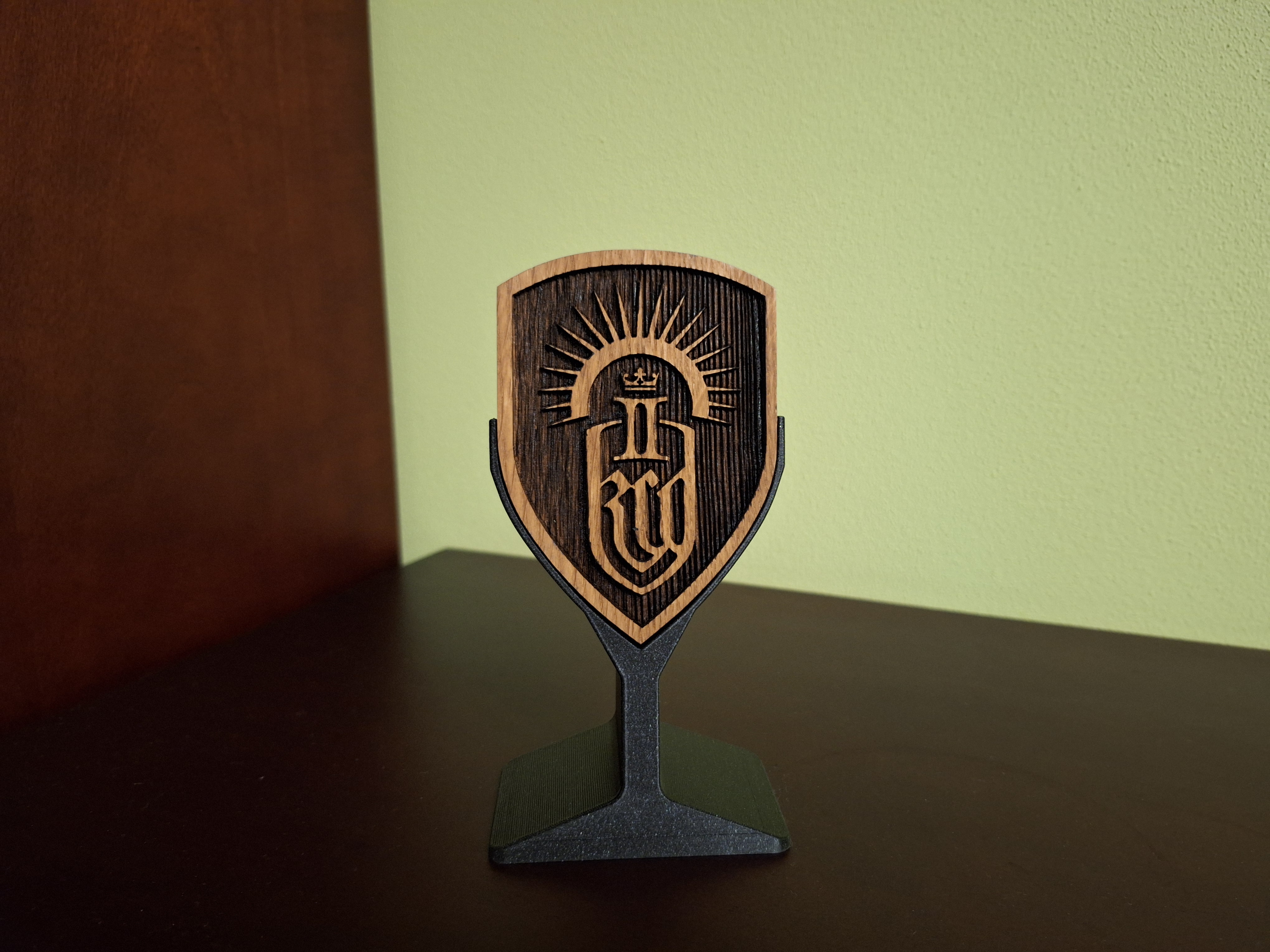 Kingdom Come Deliverance 2 logo Shield stand