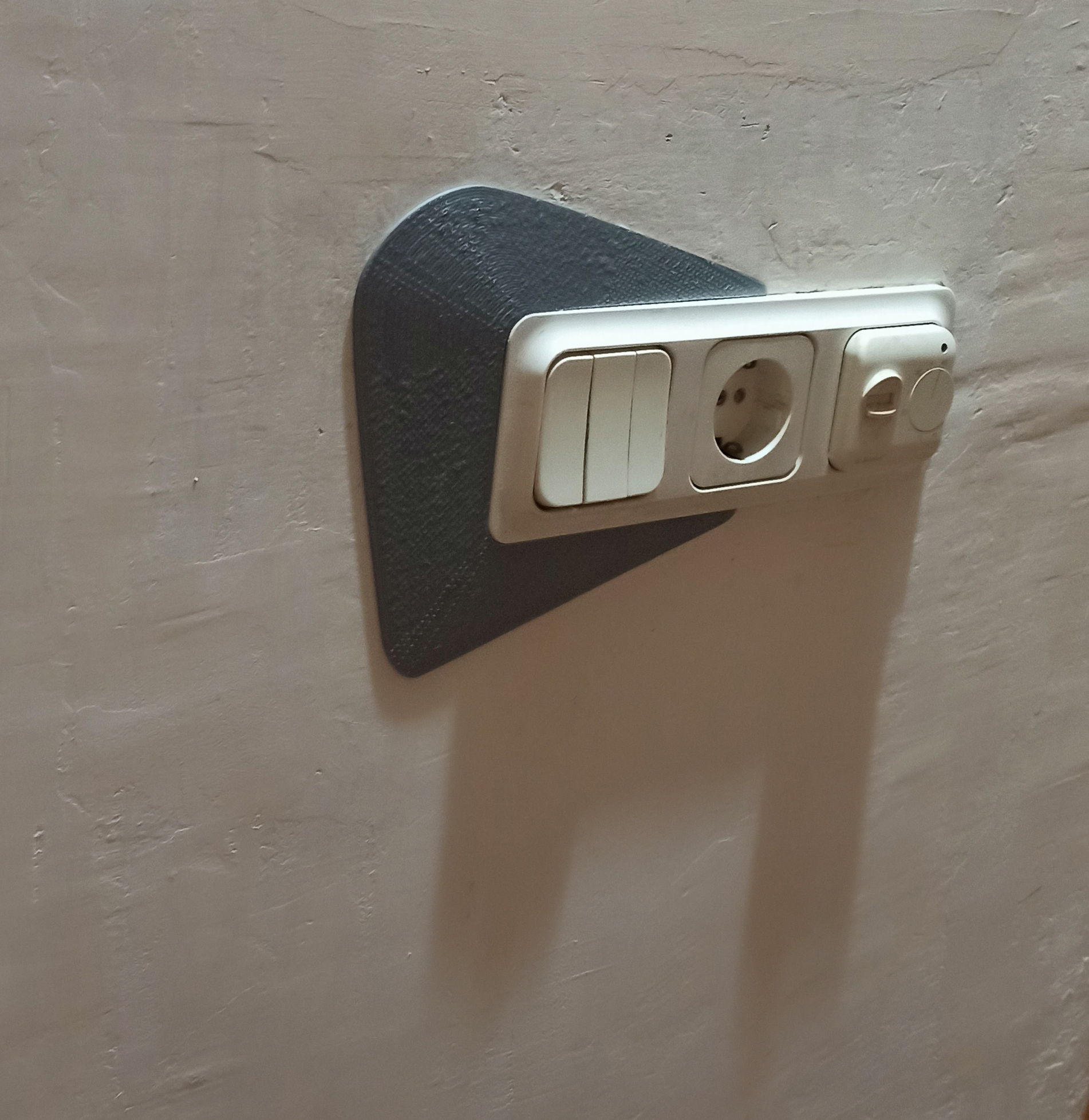Wall switch cover to prevent hands contamination