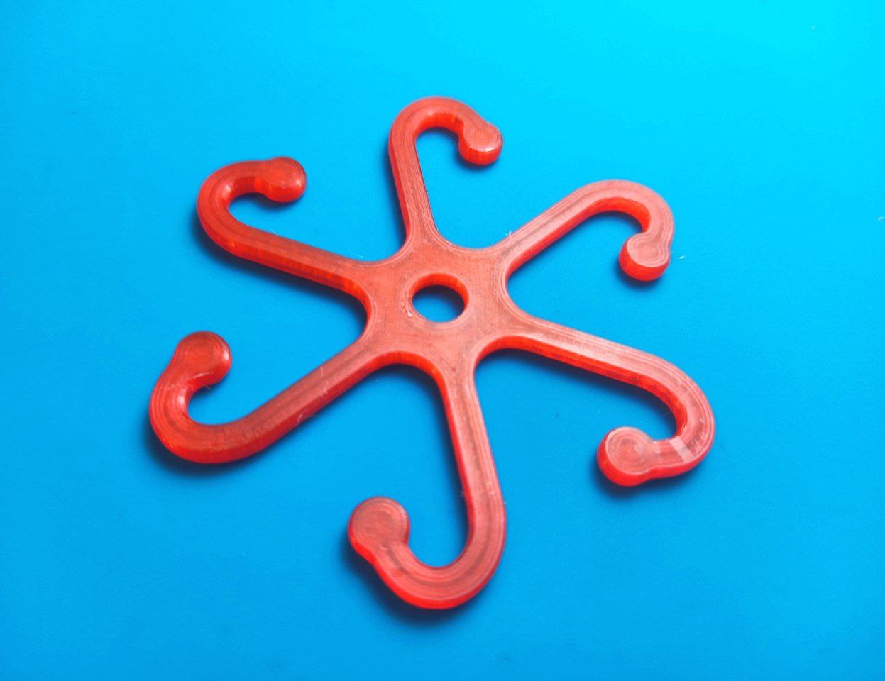 Plant clip hook (smooth version, .step included)
