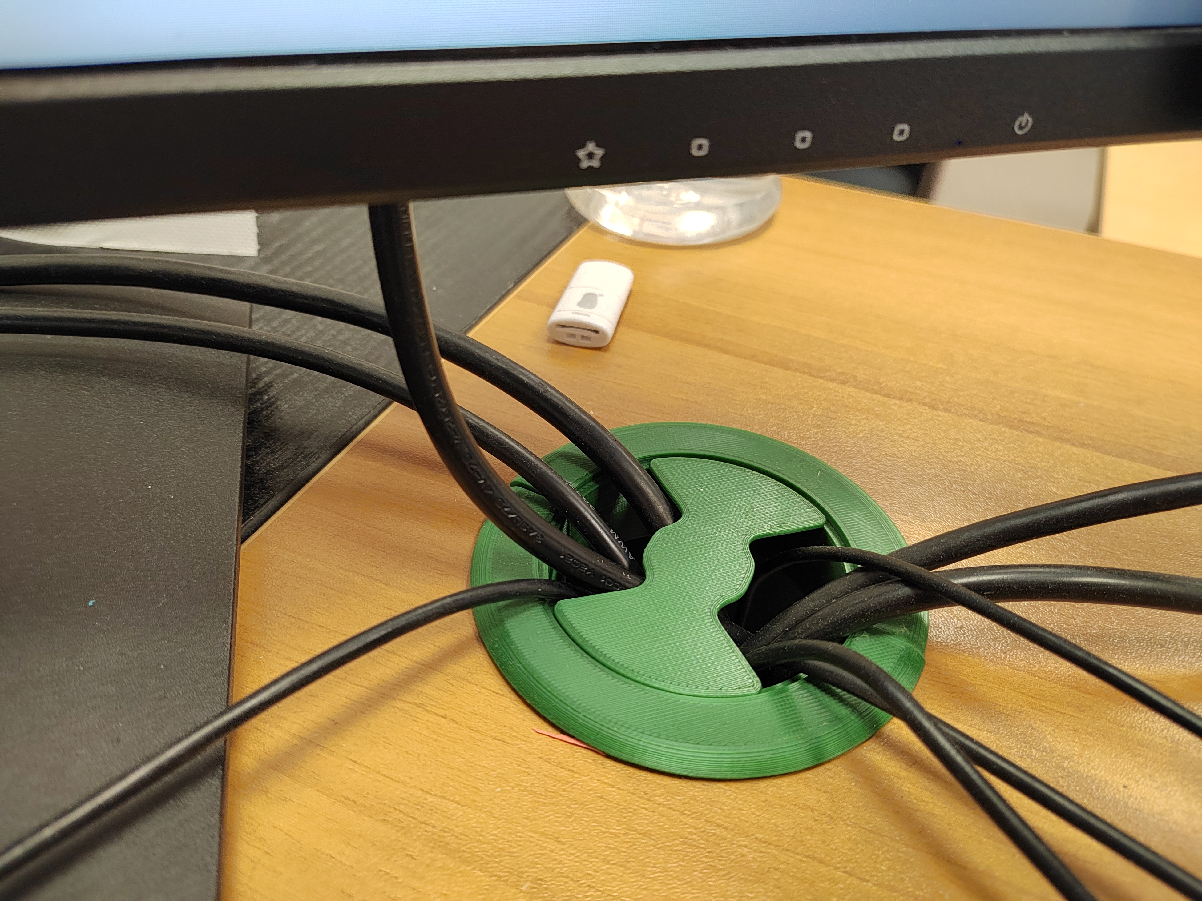 Cover cable hole