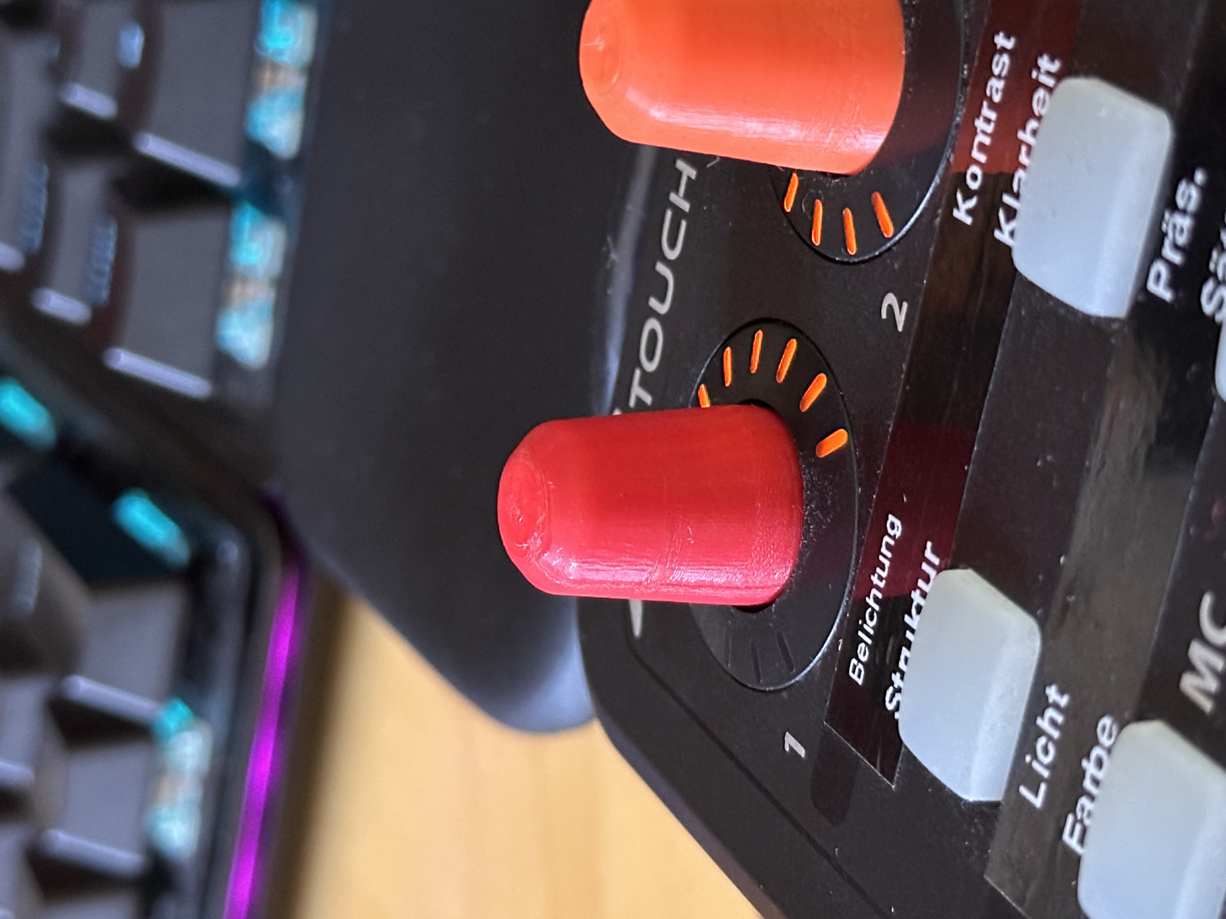 Miniatura 3 do modelo 3D Lightroom MiDi Controller (Behringer X-Touch mini Mod)