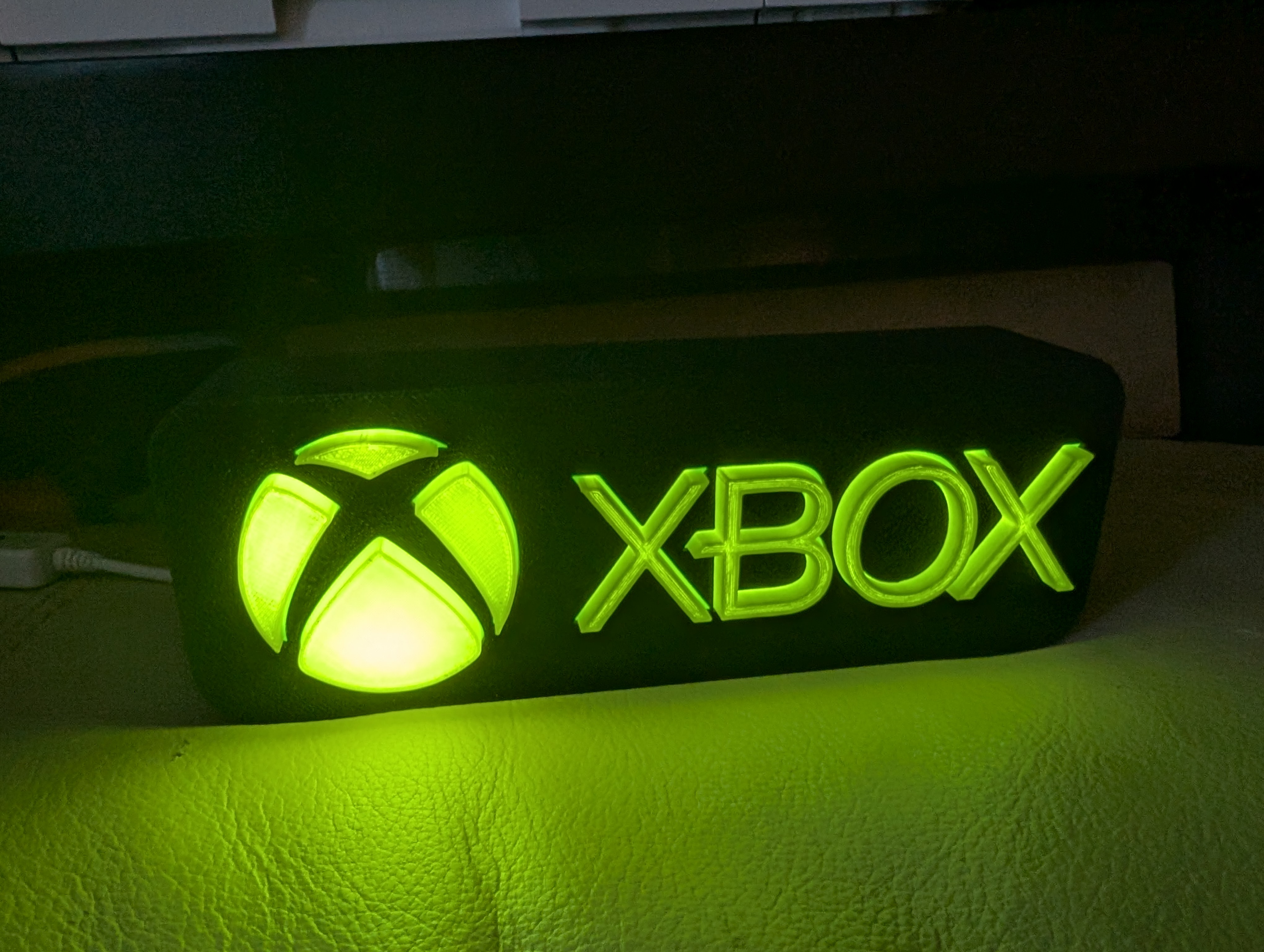 Hollow Logo, LED Strip aid & USB-Cable cutout | XBOX Logo Lamp - REMIX