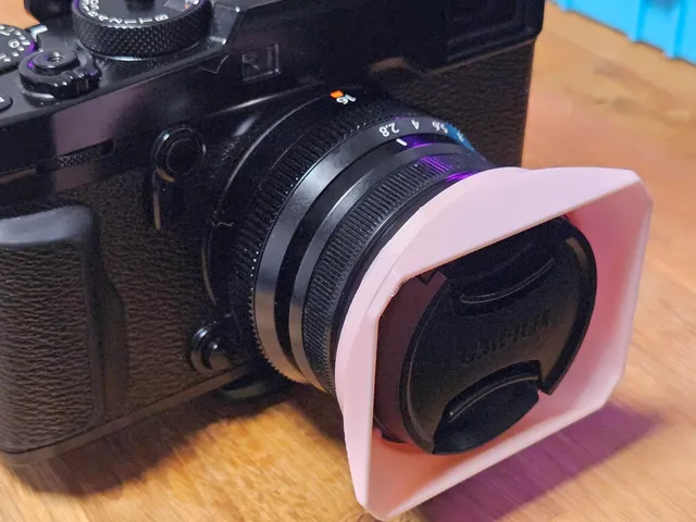 Fujinon XF 16mm F/2.8 square lens hood