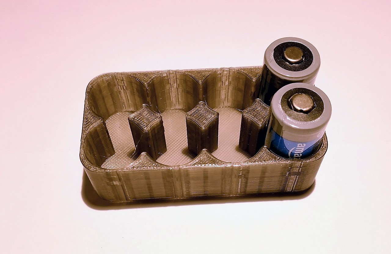 Simple CR123A battery box that holds 8 batteries