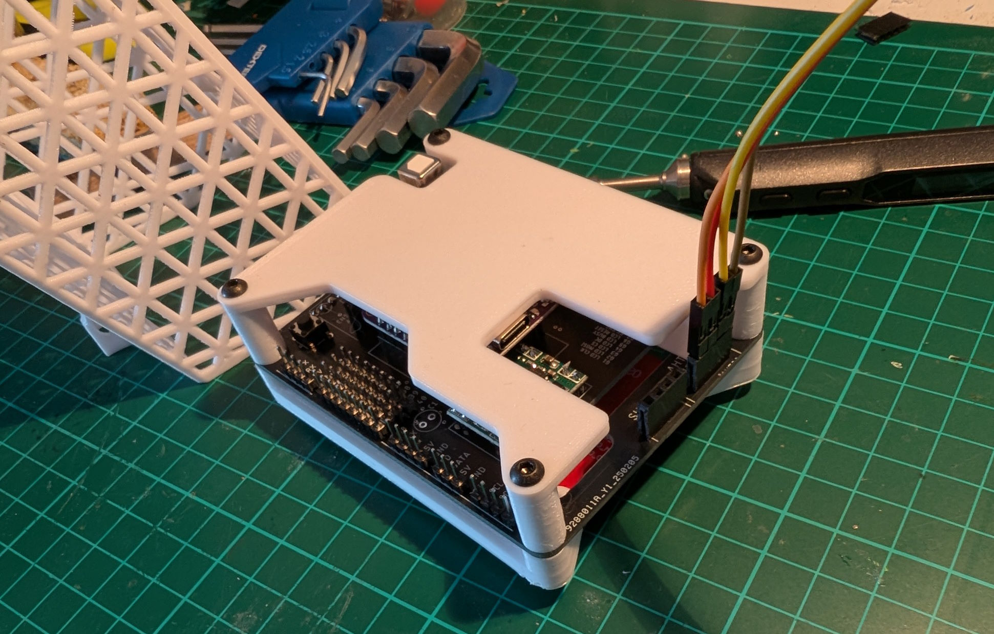 Sensorbox v2 Serial Carrier remix