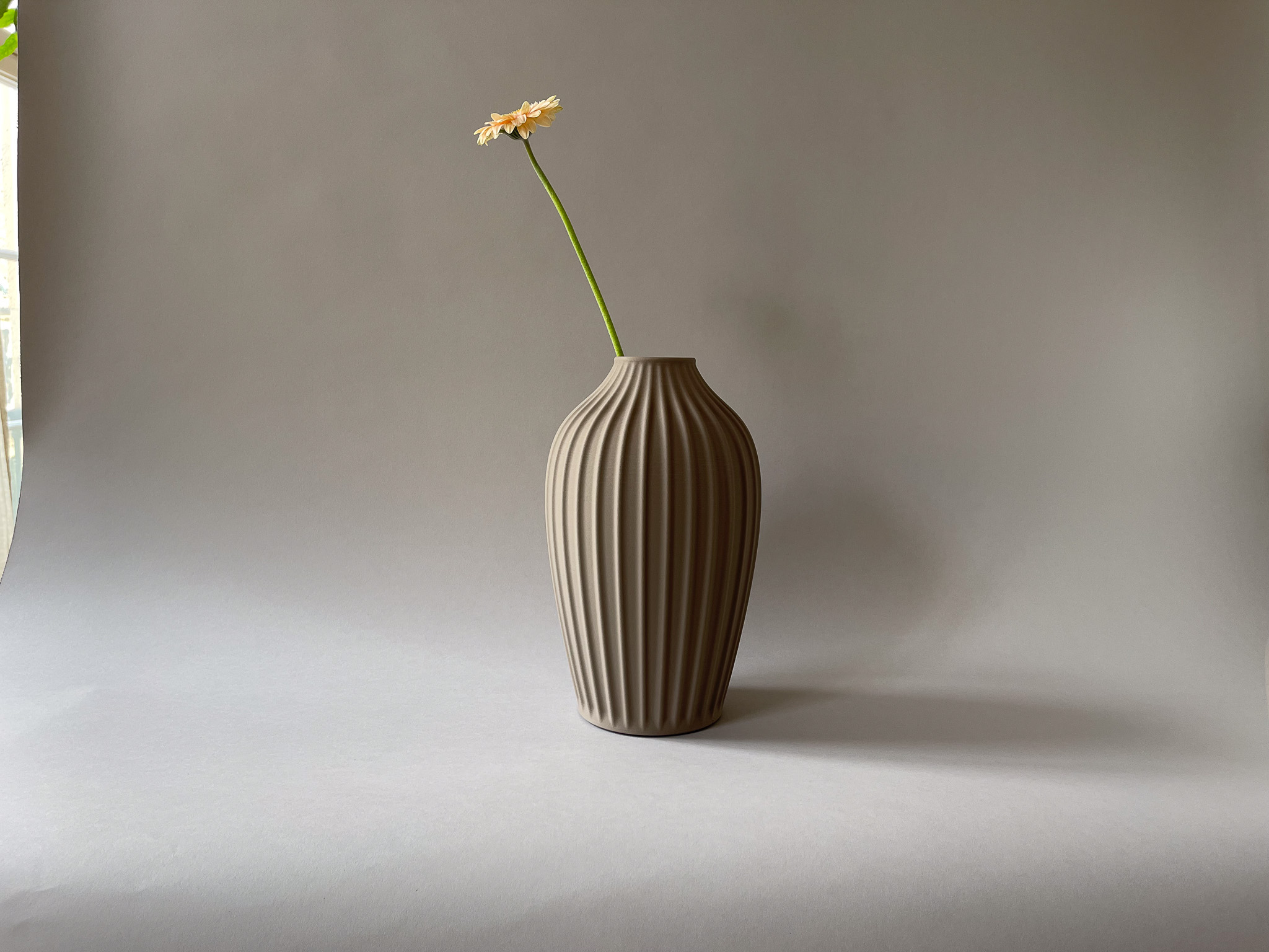 Rome Table vase Bold Yin- Brown