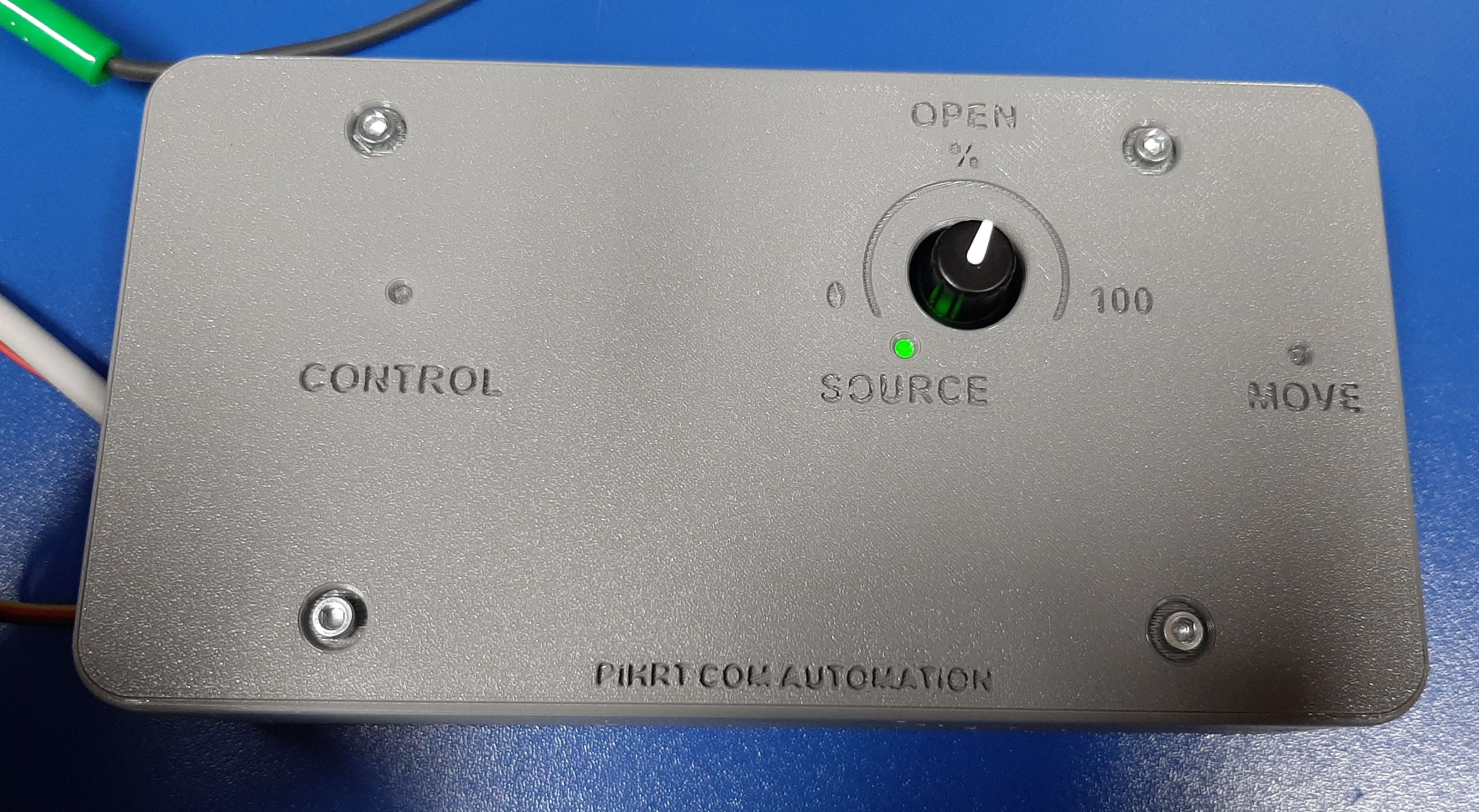 Controlling the air supply to the fireplace insert