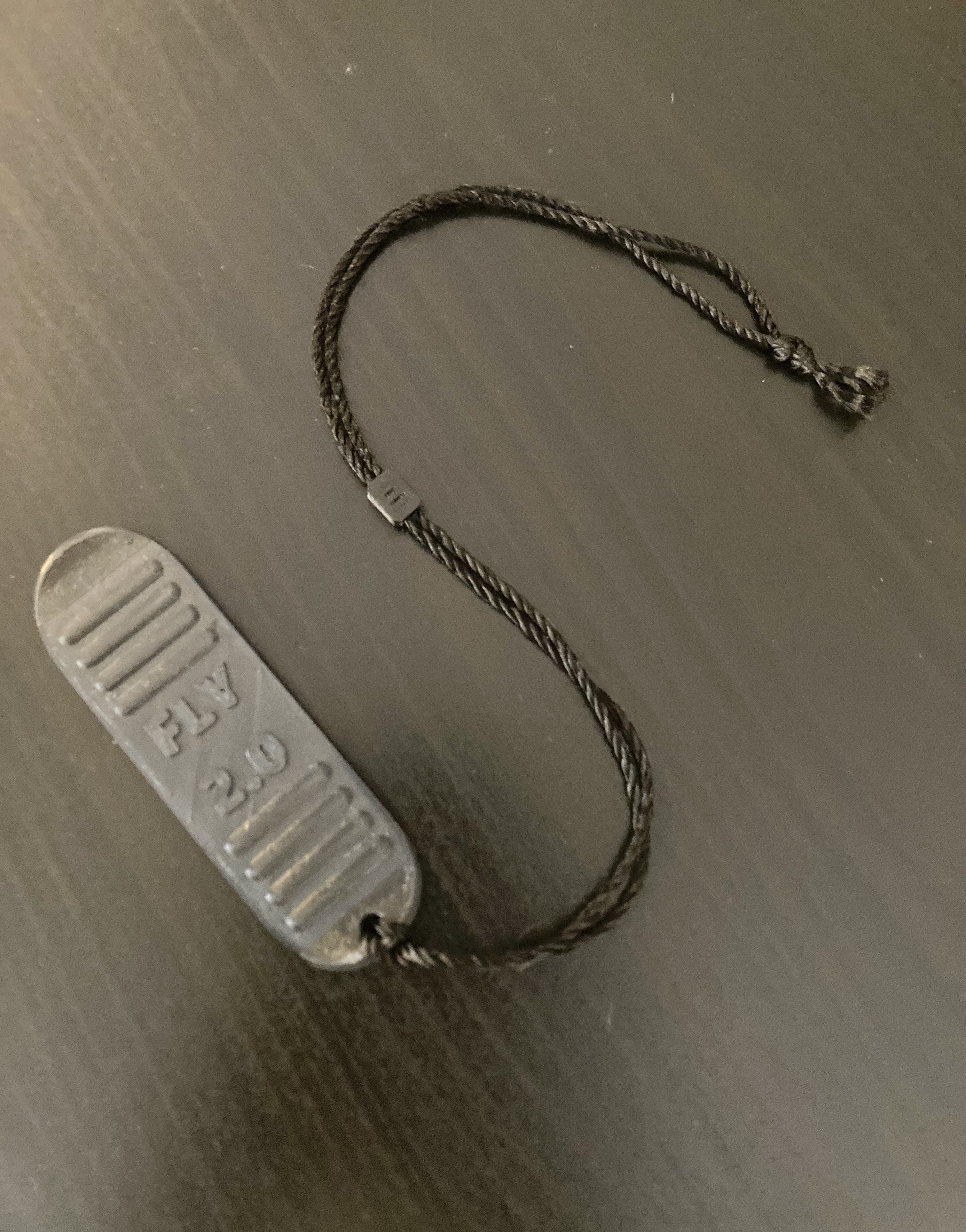 Mini slider wrist band
