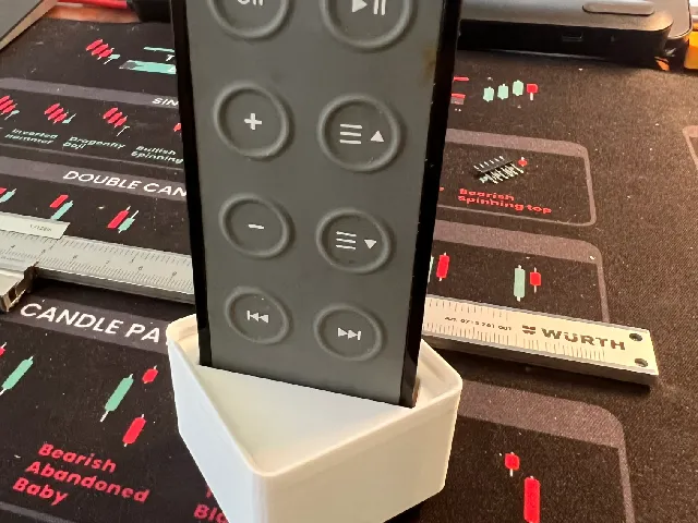 Gridfinity holder for Bose SoundDock Series3 Remote