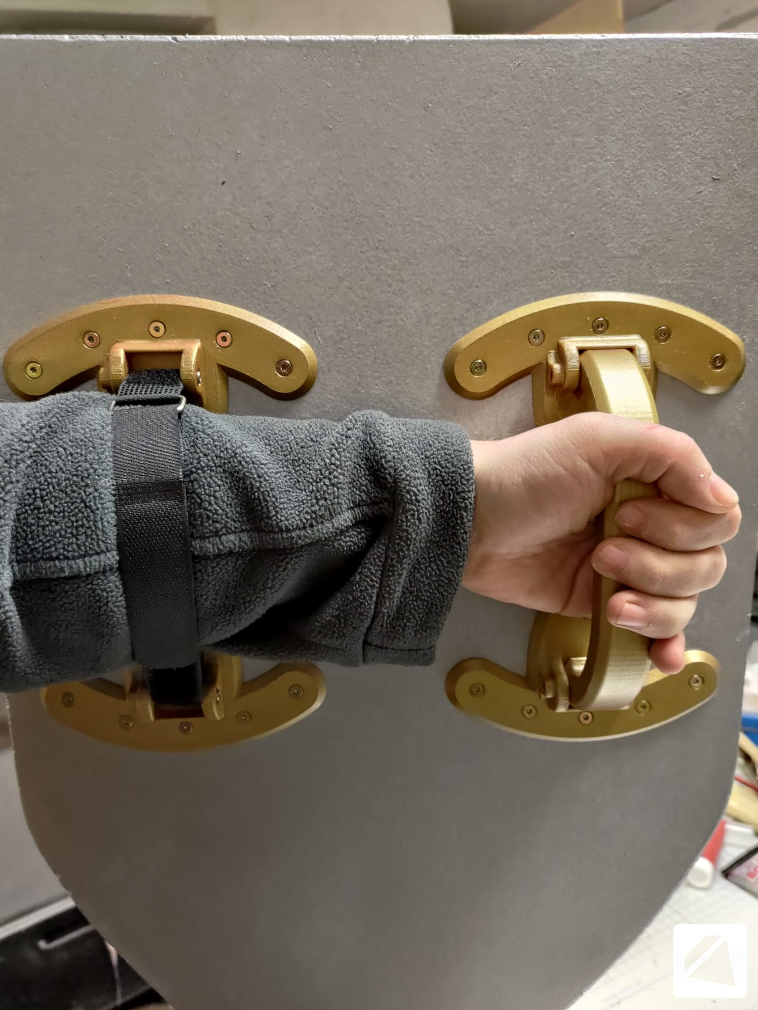 wooden shield handles