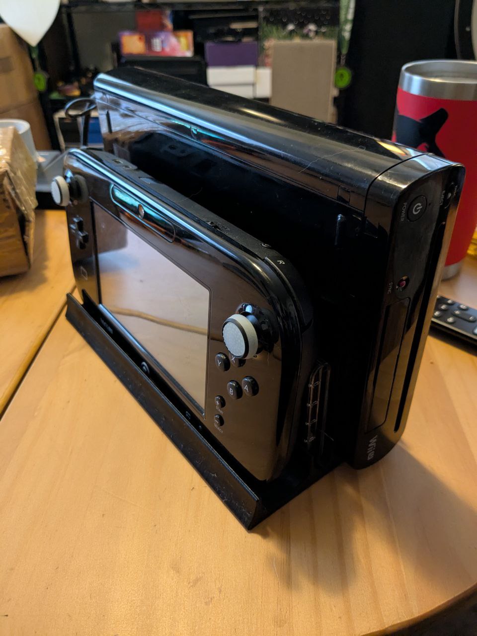 Miniatura 2 do modelo 3D Wii U Stand