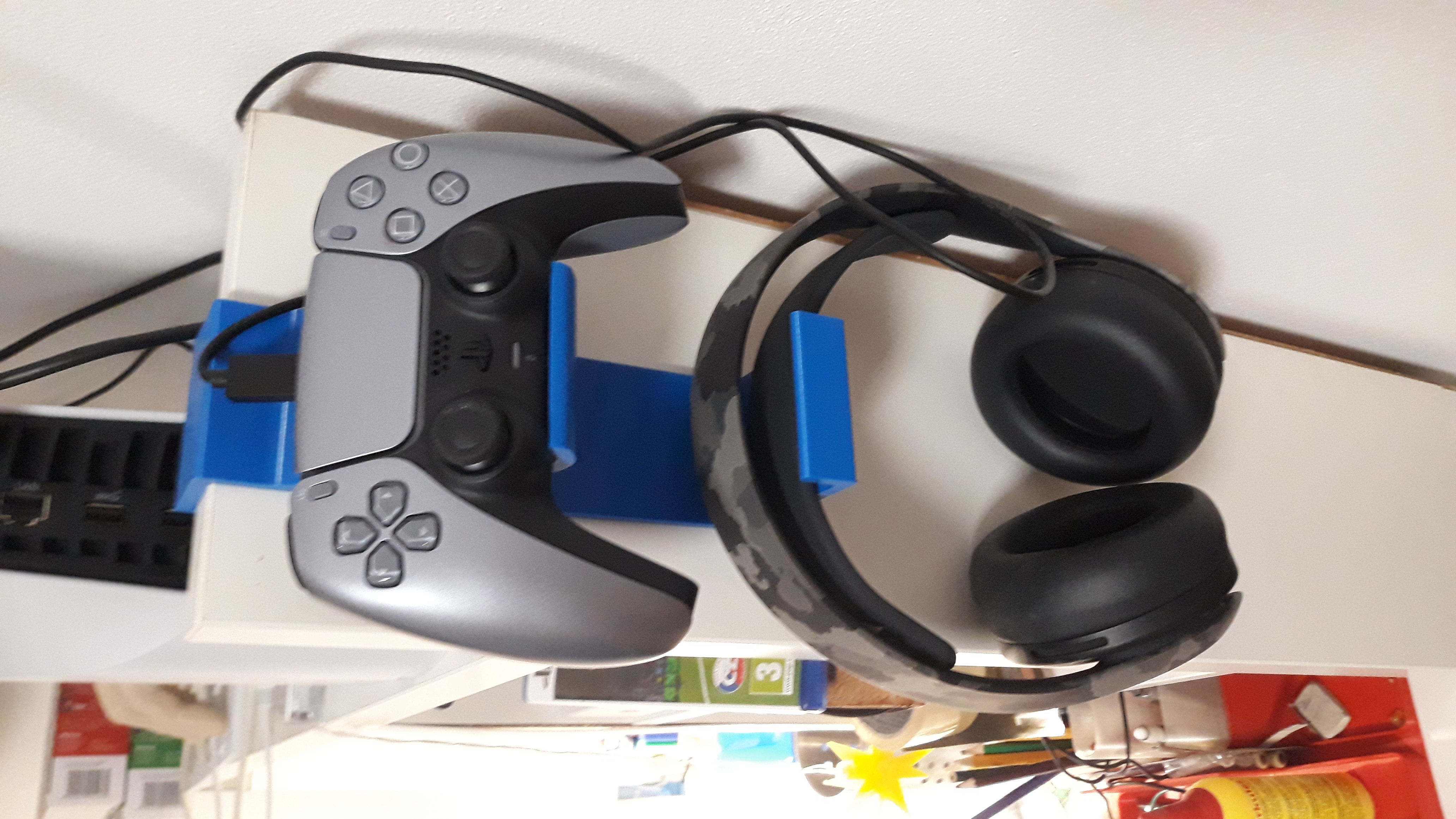 PS5 controller and headset holder