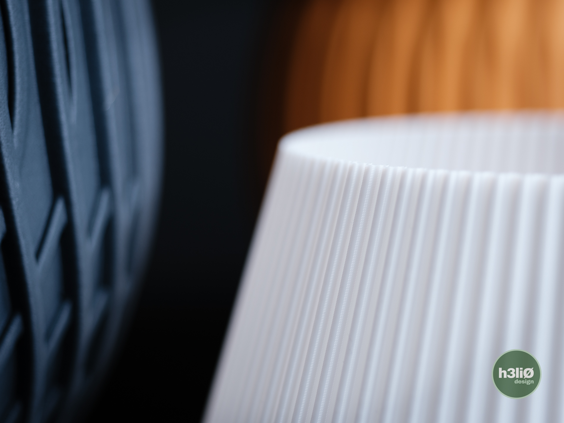 Miniatura 7 do modelo 3D lucent · lamp